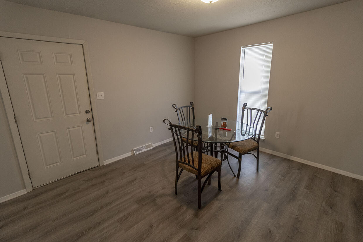 204 Wheaton Ct Property Photo 2