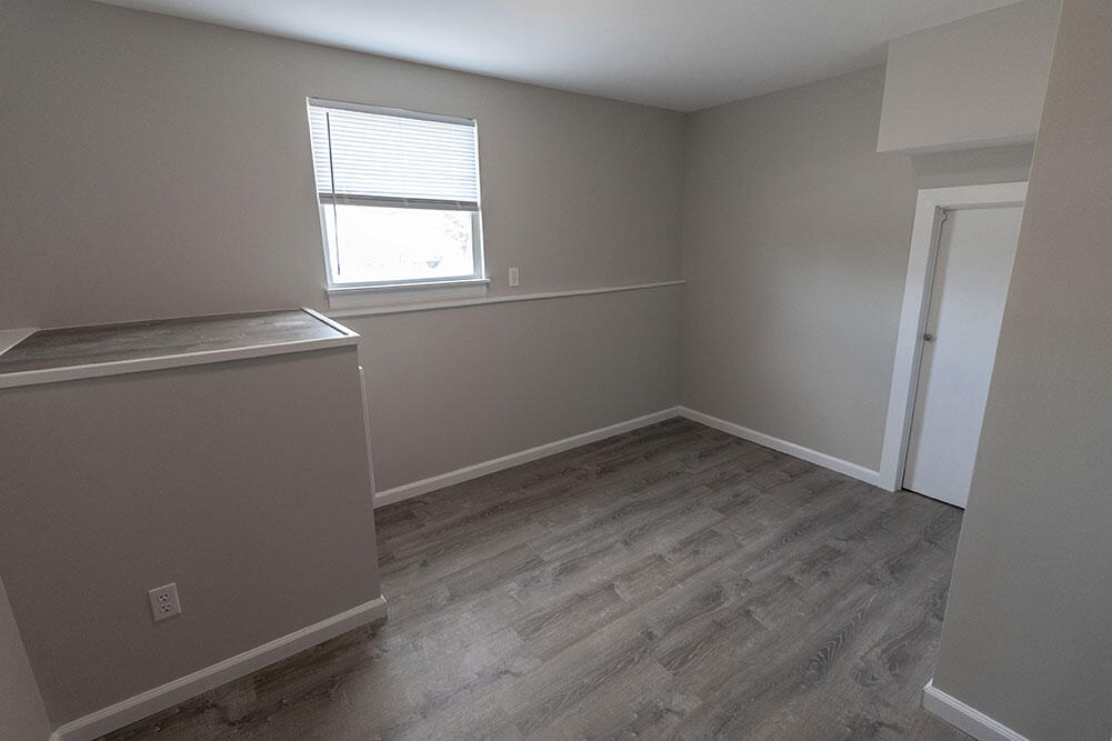 7304 N Moberly Dr B Property Photo 16