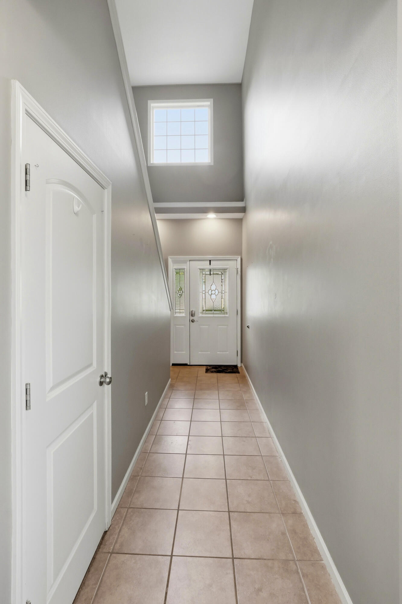 208 Port Way Property Photo 5