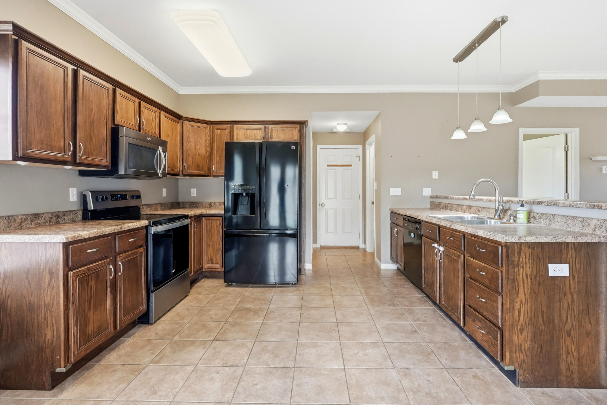 208 Port Way Property Photo 9