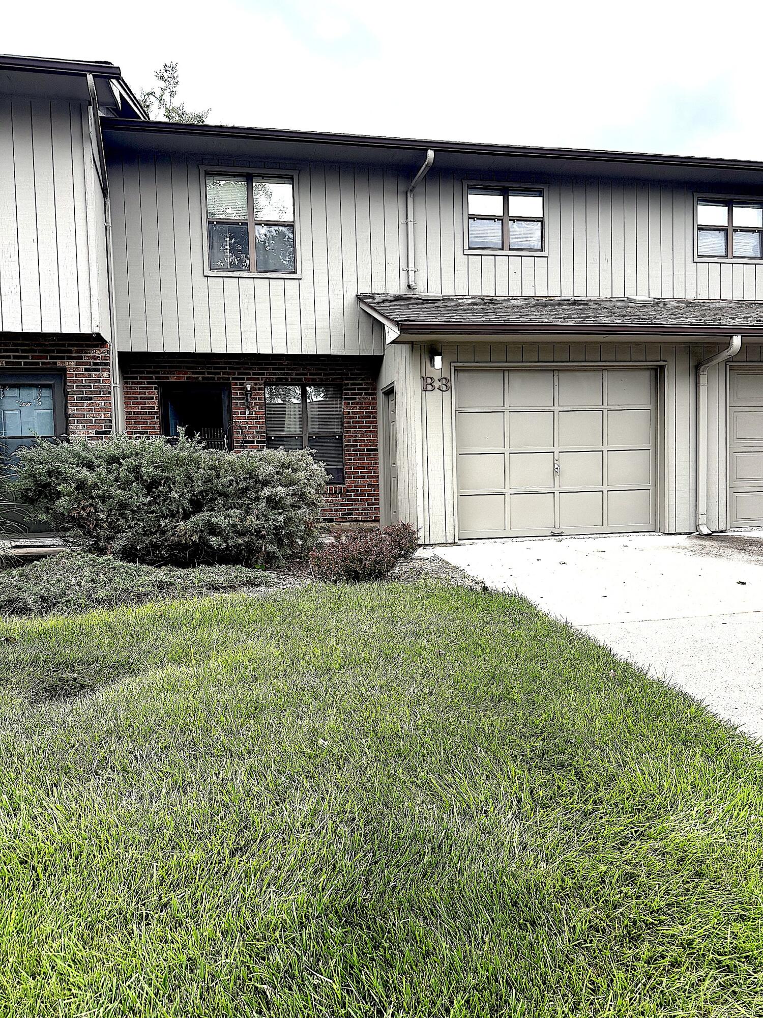 2801 W BROADWAY APT B3 Property Photo 1
