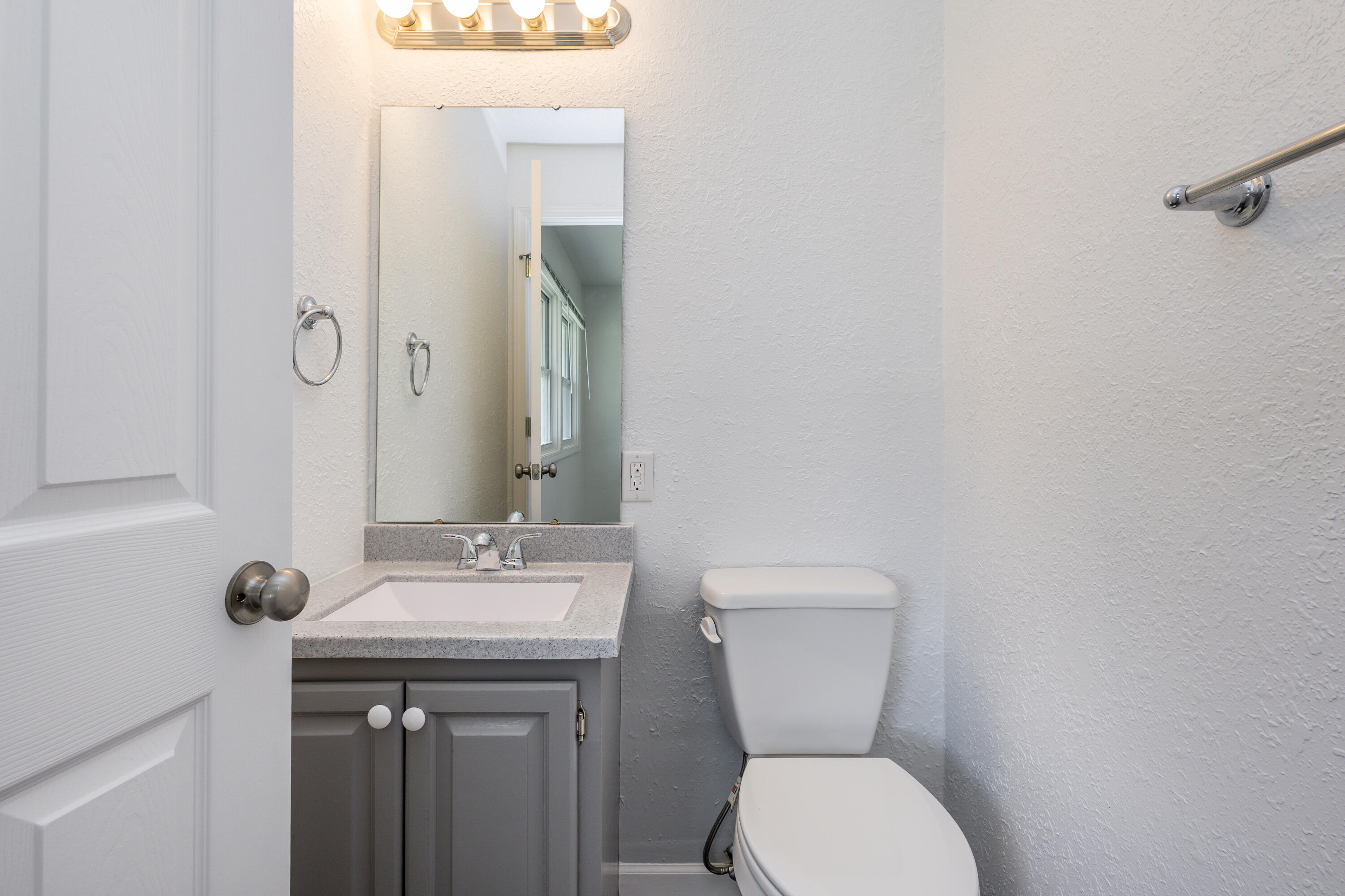 1301 Dawn Ridge Rd Property Photo 14
