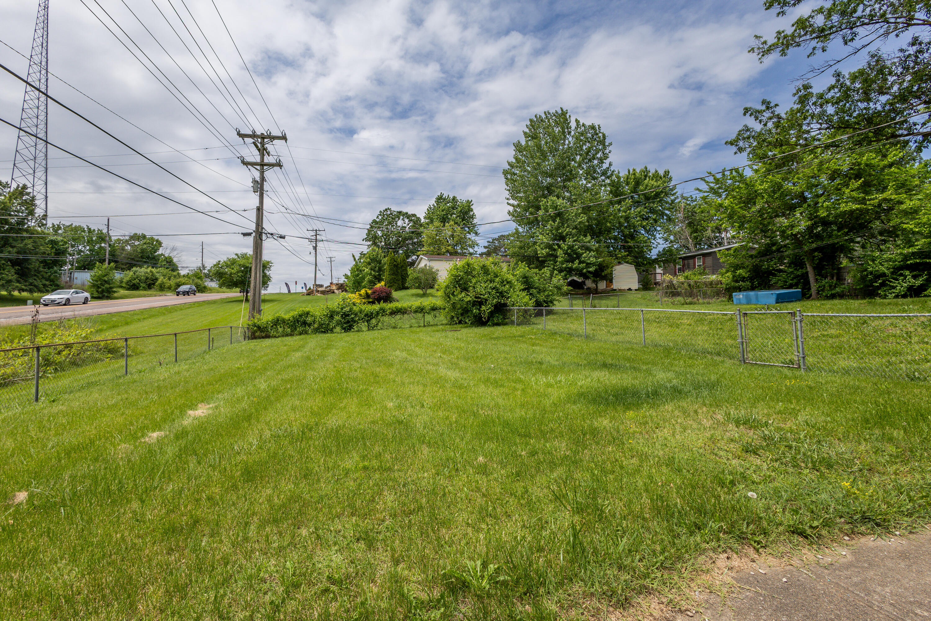 1301 Dawn Ridge Rd Property Photo 26