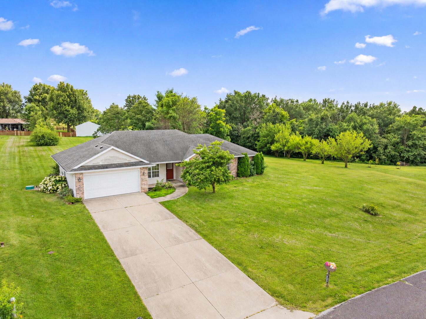 13465 Rosedown Ct Property Photo 2