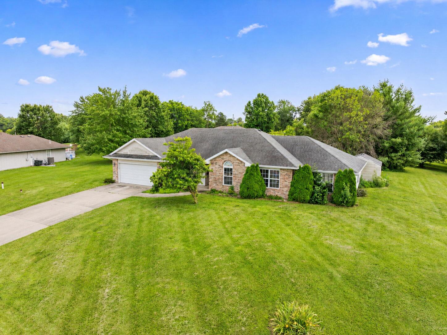 13465 Rosedown Ct Property Photo 3