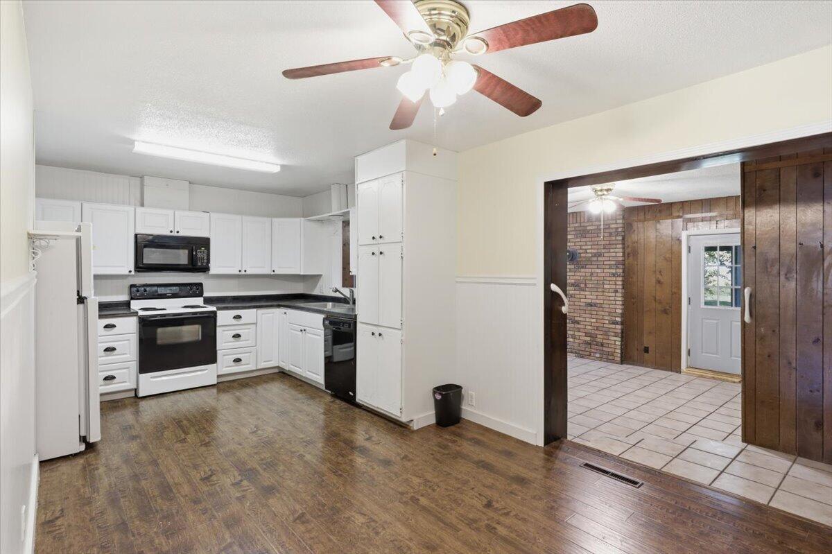 101 W Haynes St Property Photo 4