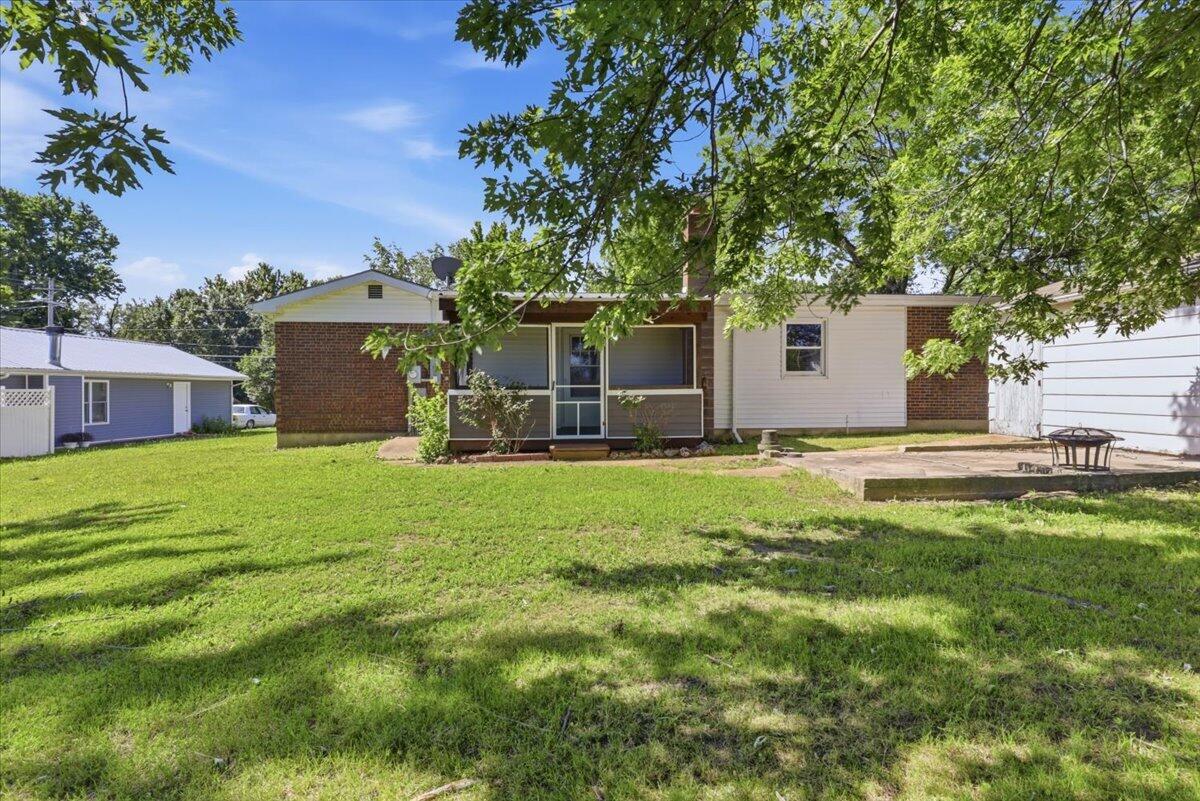 101 W Haynes St Property Photo 21