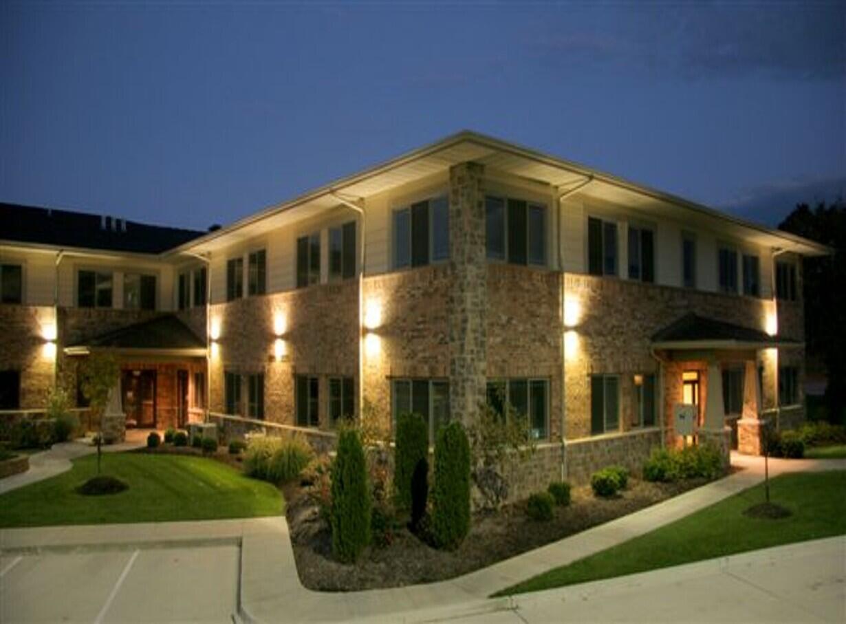 302 Campusview Dr 103 Property Photo 2