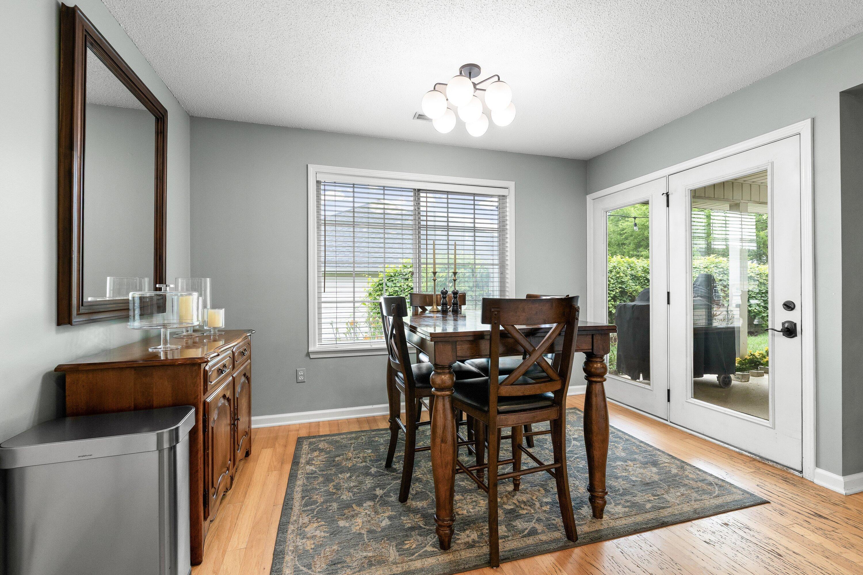2806 Wooded Creek Dr Property Photo 11