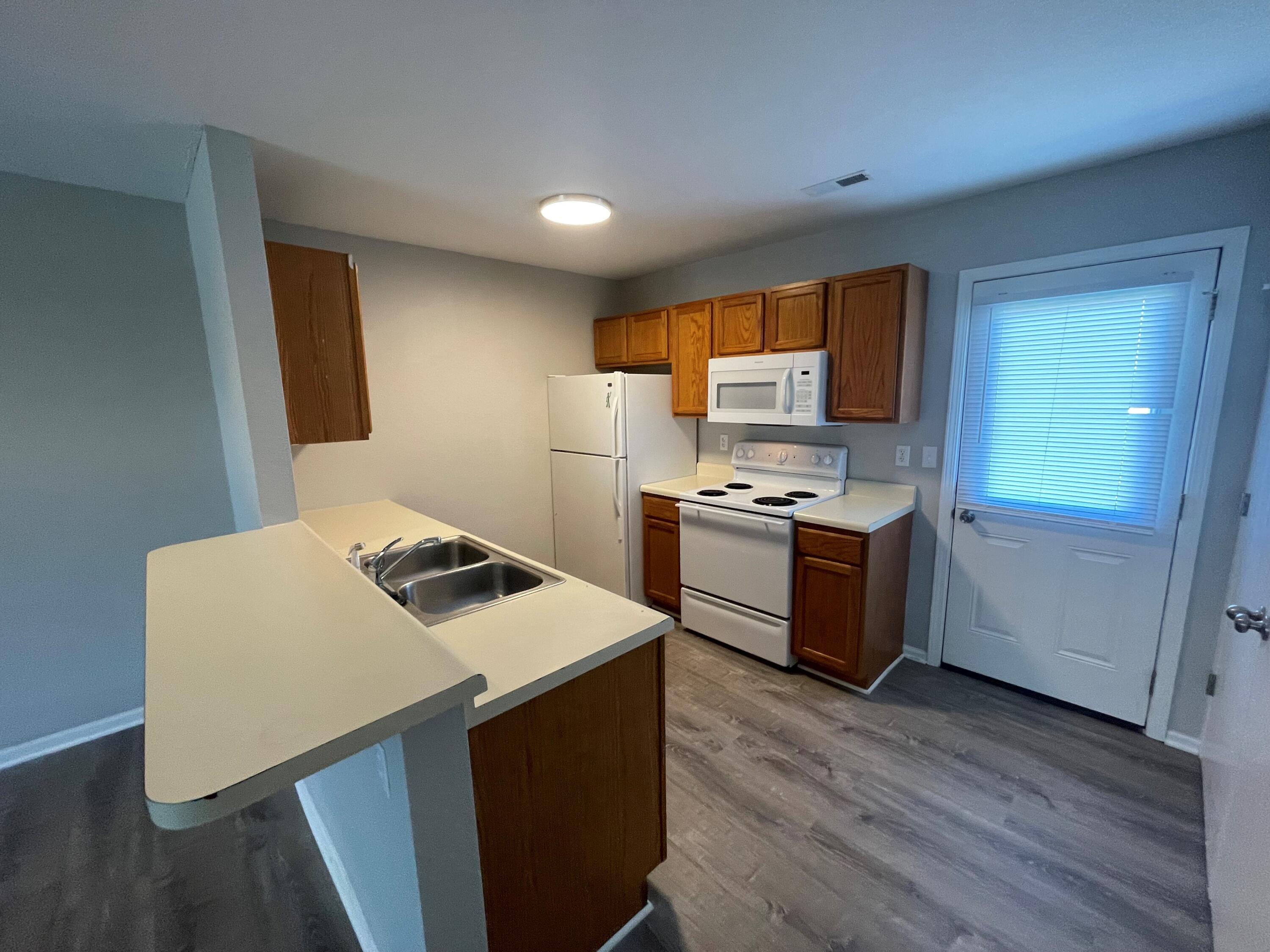 1421 Risen Star Ct Property Photo 5
