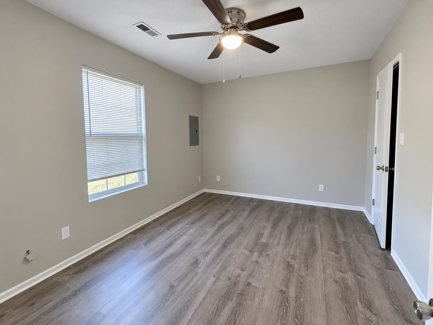 1421 Risen Star Ct Property Photo 10