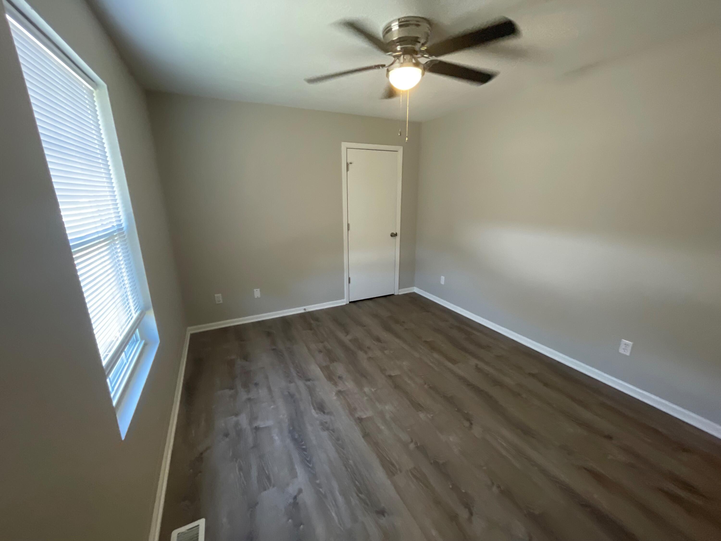 1421 Risen Star Ct Property Photo 17