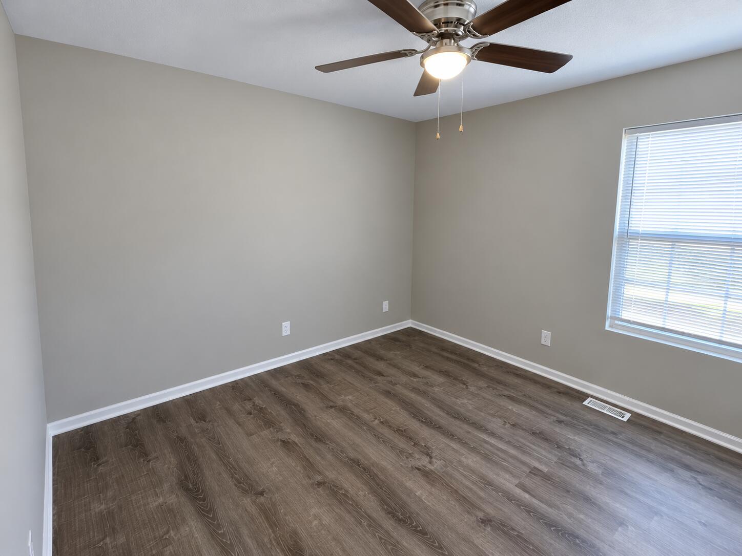 1421 Risen Star Ct Property Photo 21