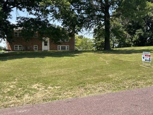 8101 N Wade School Rd Property Photo 1