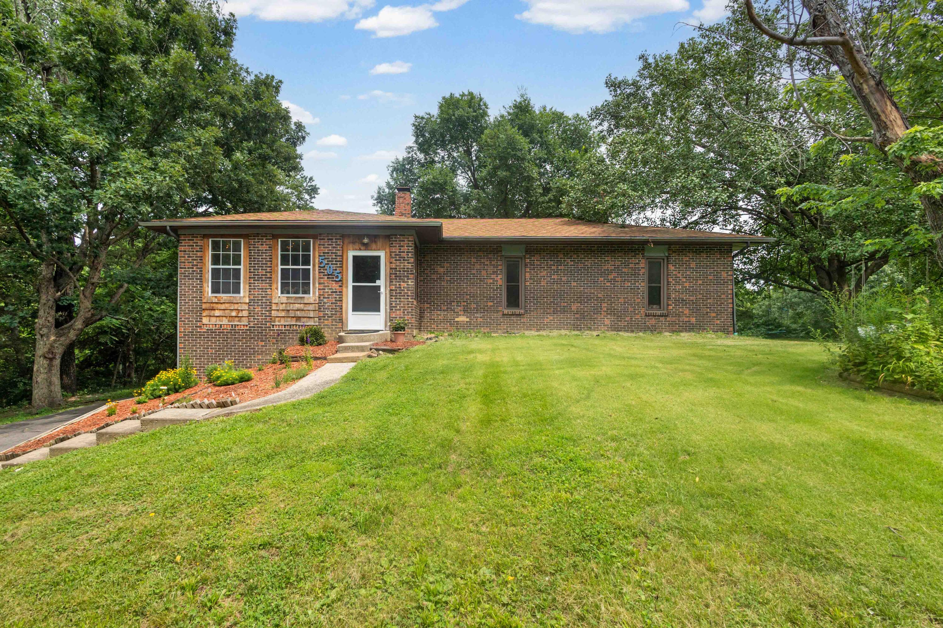505 Callaway Dr Property Photo 1