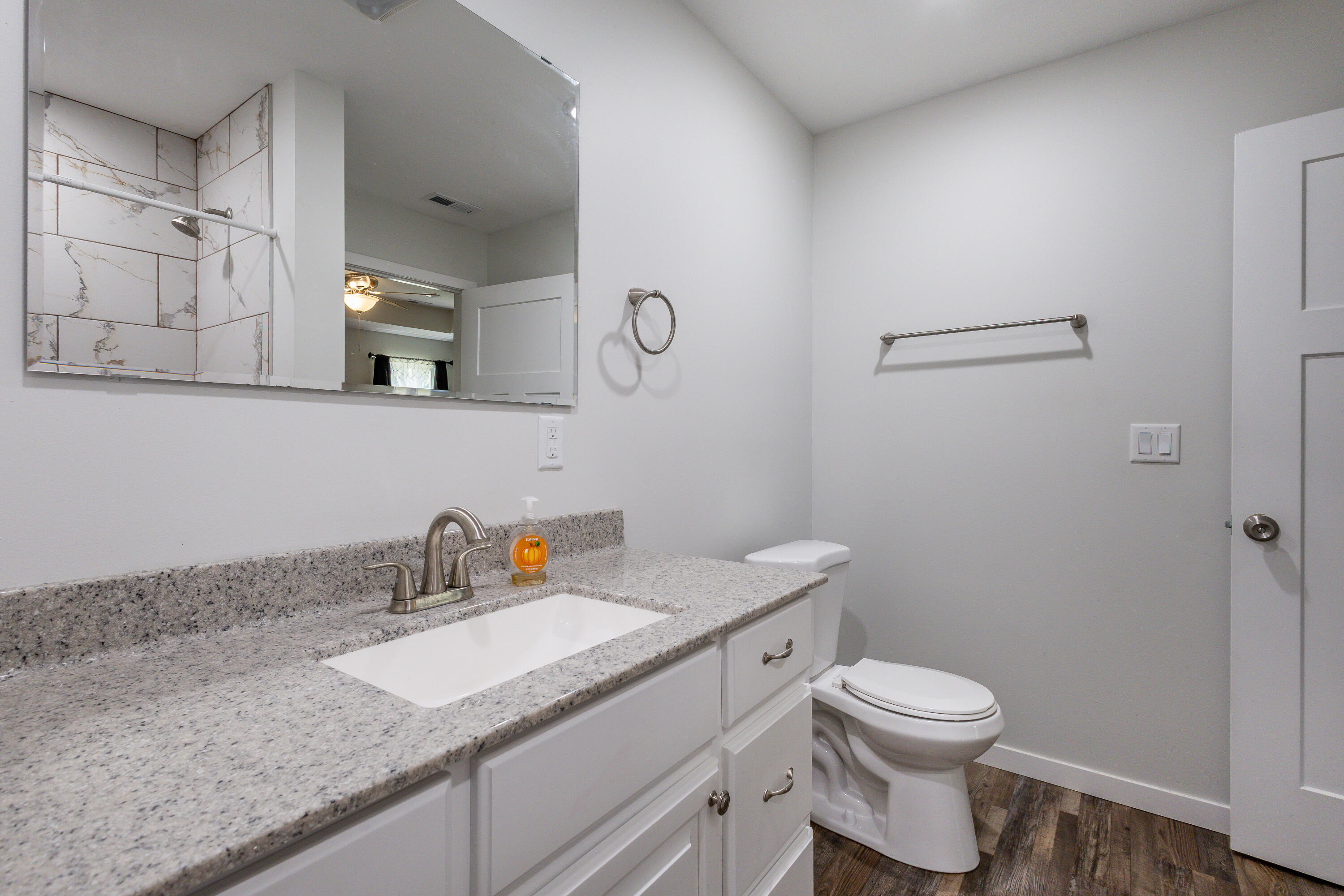 1206 Margretta St Property Photo 16