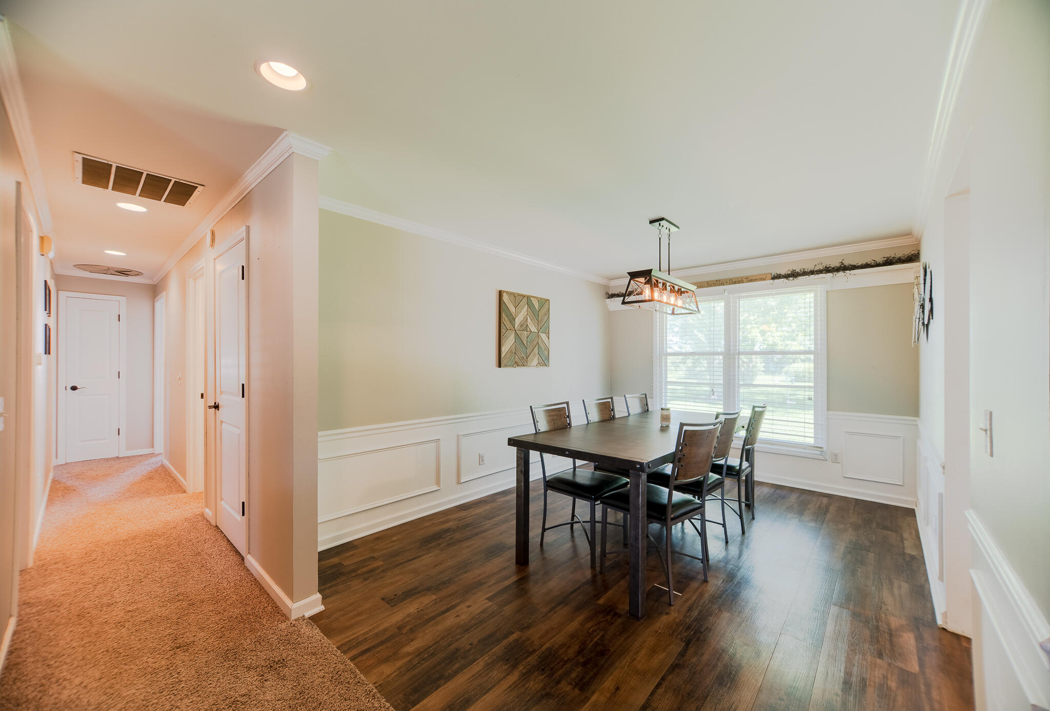 105 Baker St Property Photo 13