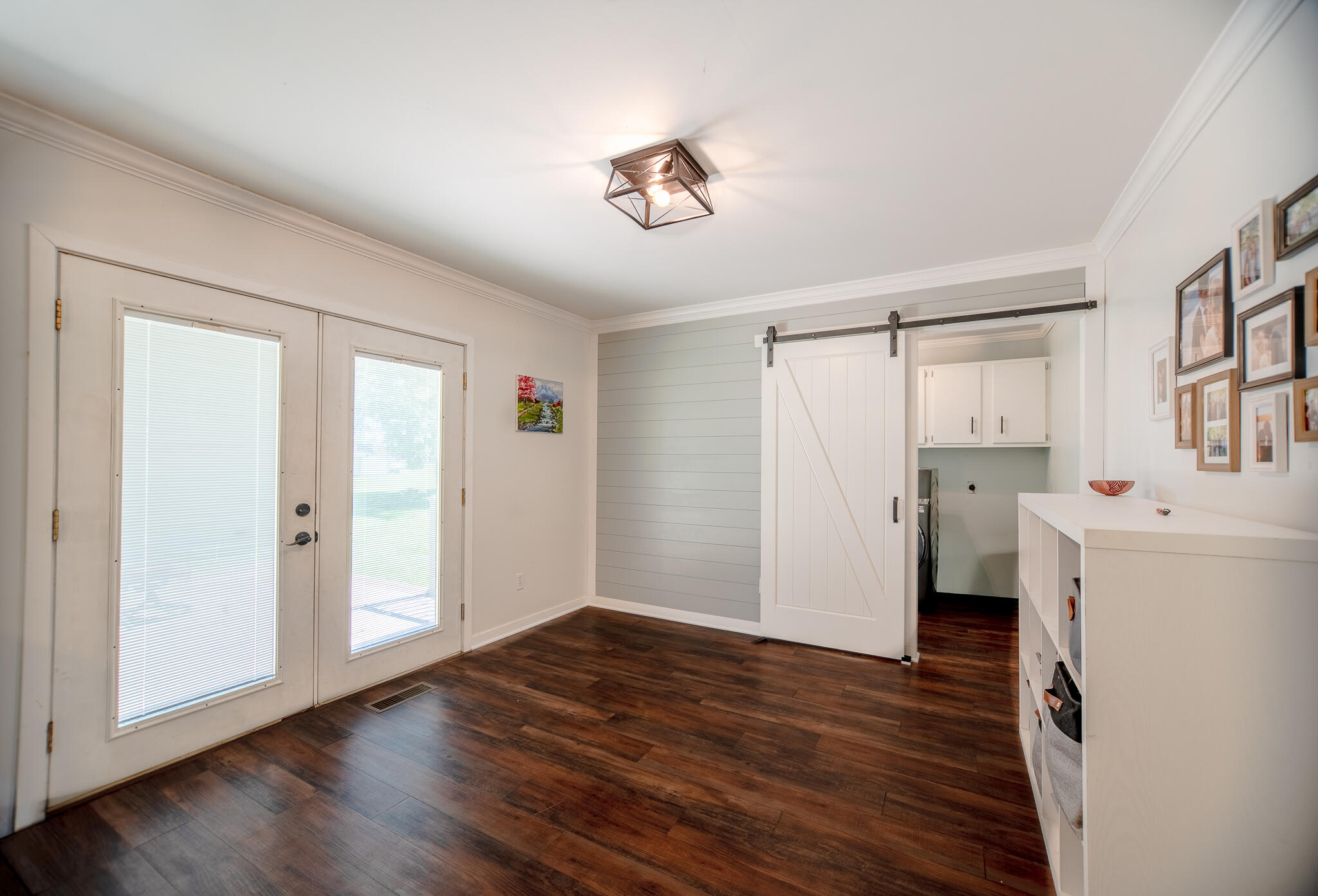 105 Baker St Property Photo 17