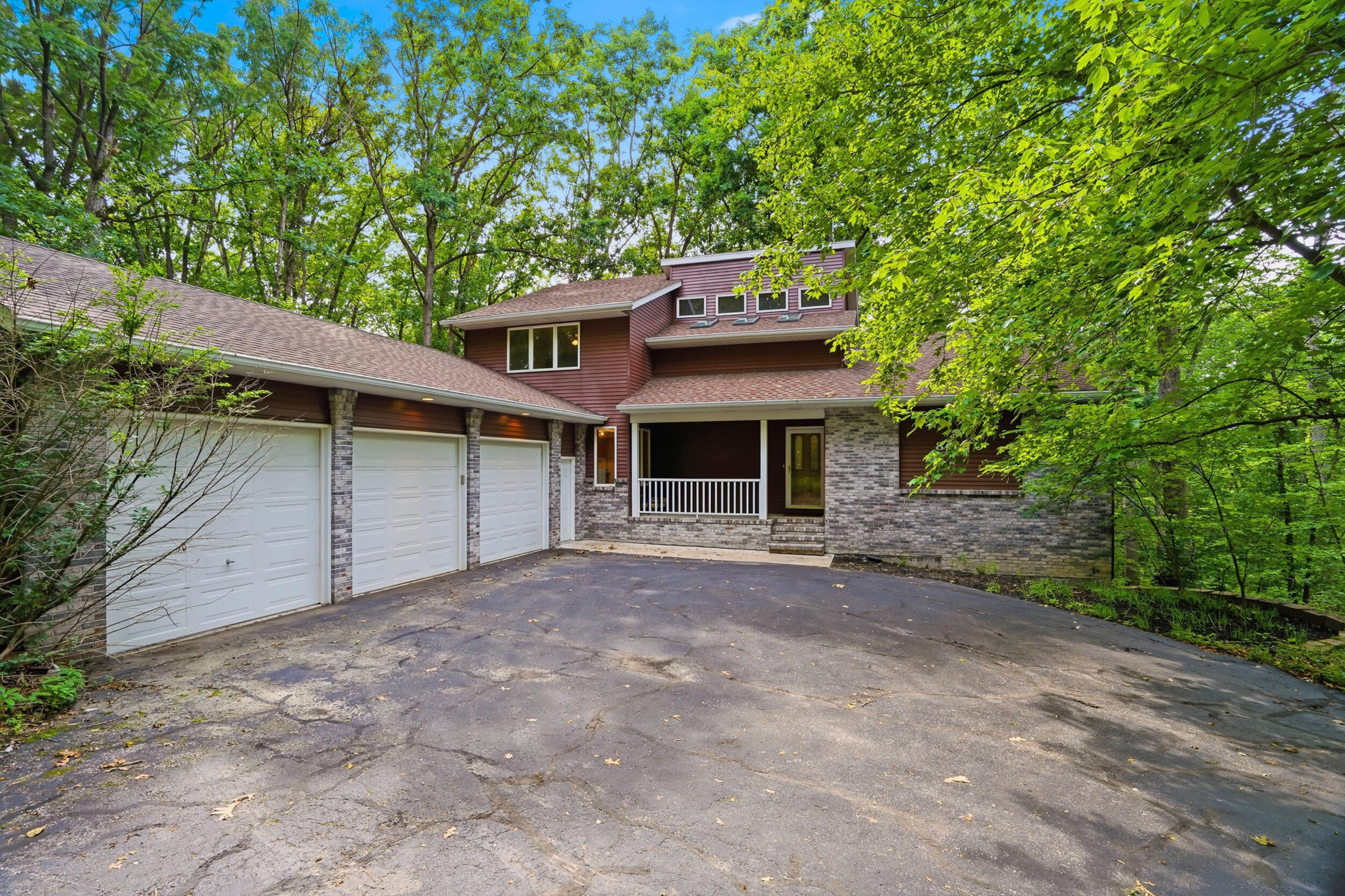 8030 S Turtle Creek Ln Property Photo 3