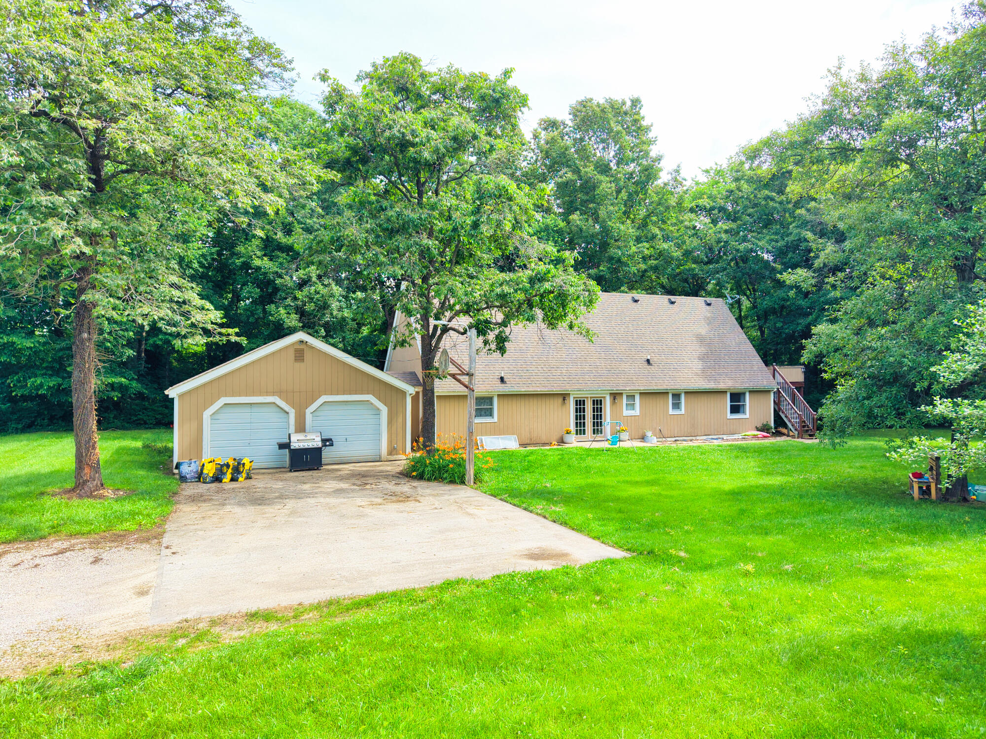 6500 Kelin Dr Property Photo 1
