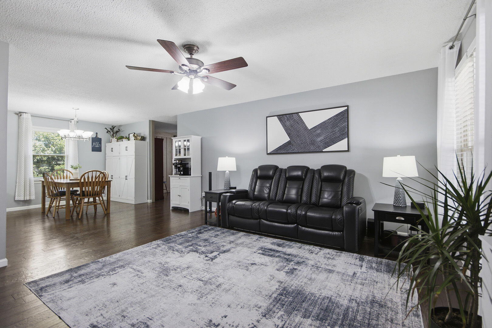1405 Dorcas St Property Photo 11