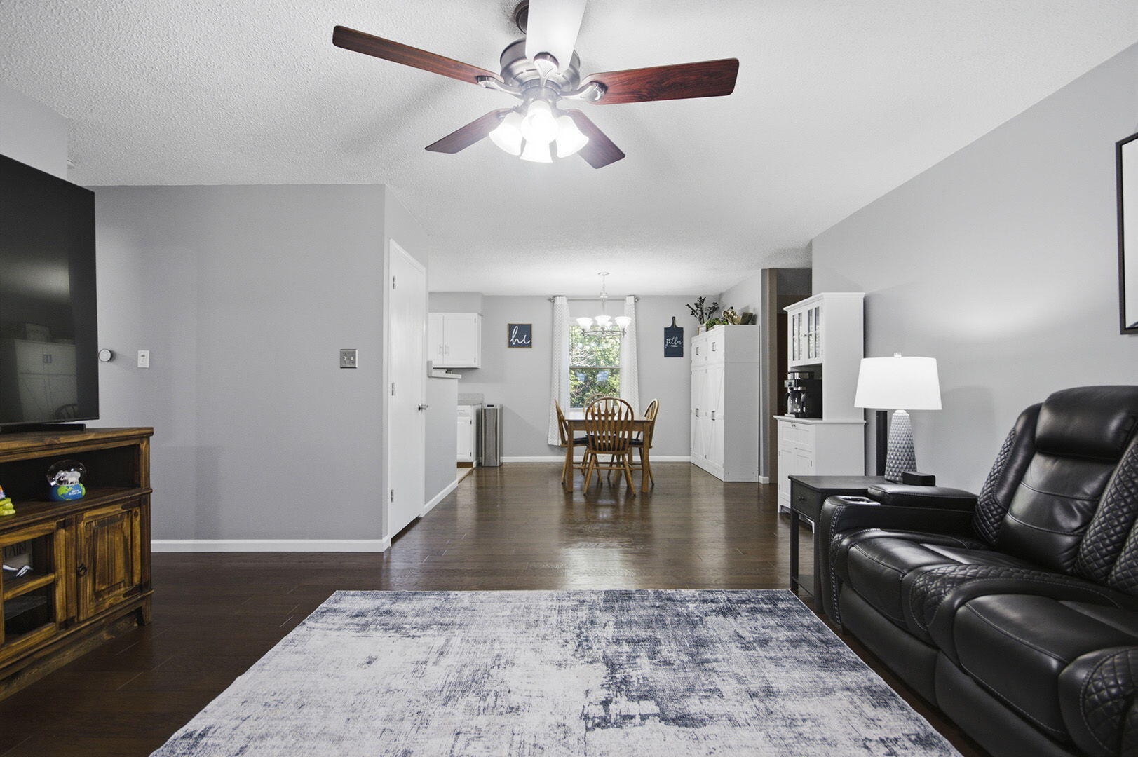 1405 Dorcas St Property Photo 12