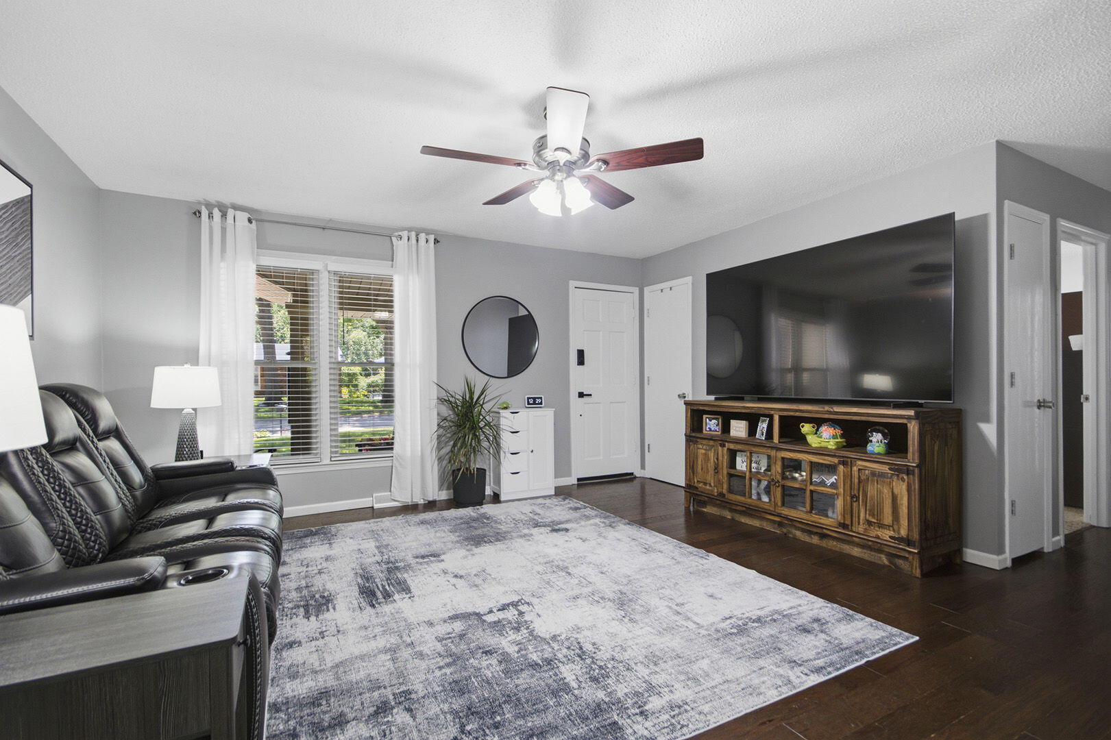 1405 Dorcas St Property Photo 14