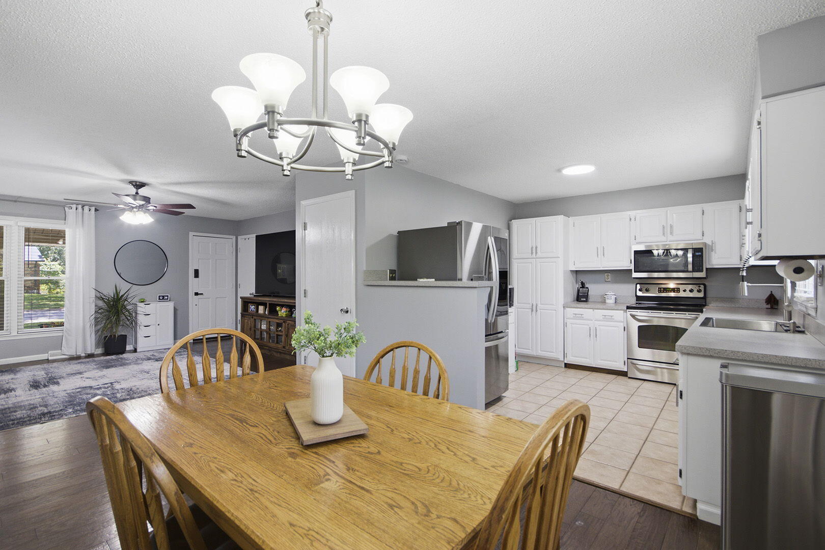 1405 Dorcas St Property Photo 16