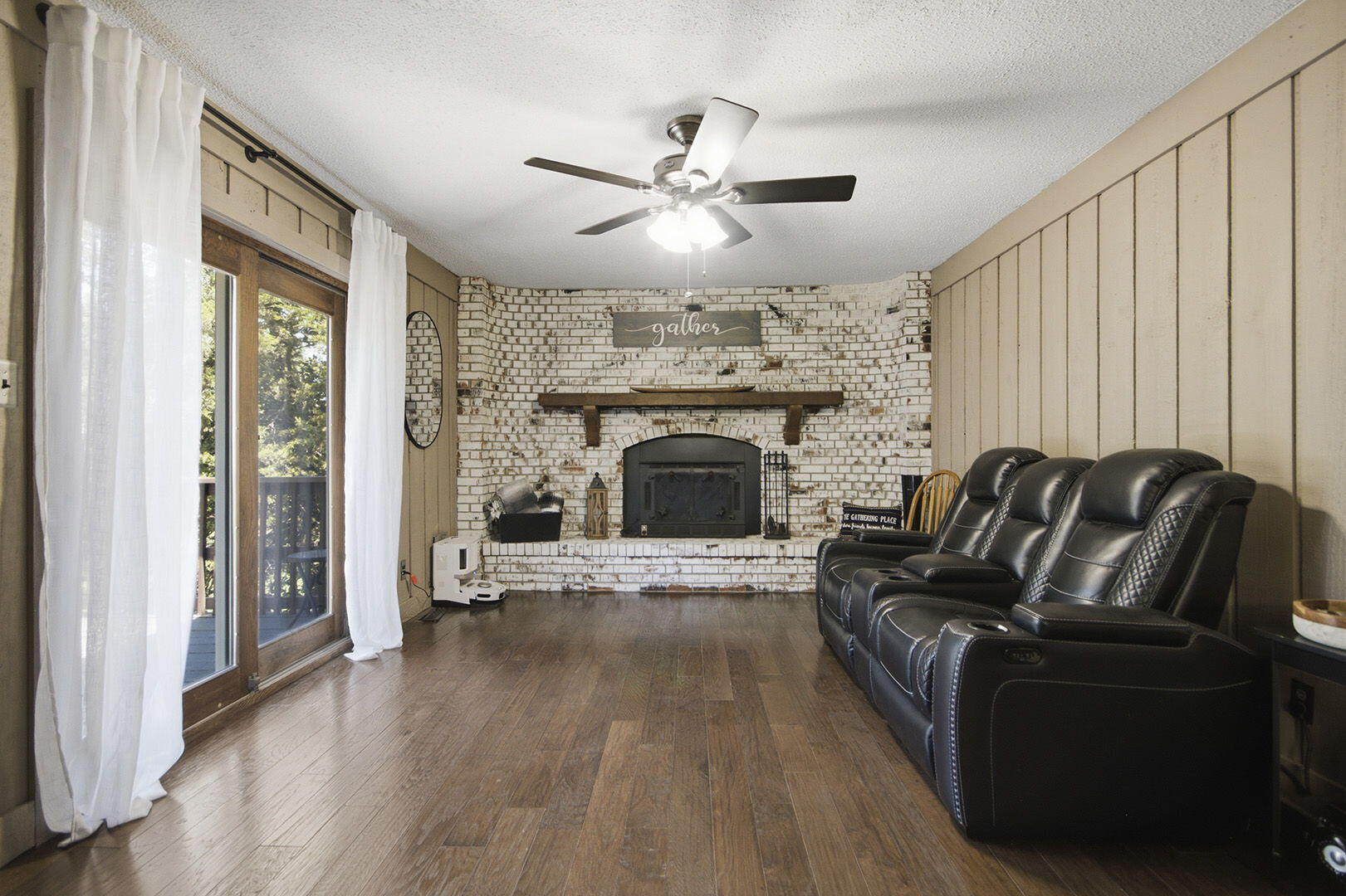 1405 Dorcas St Property Photo 22