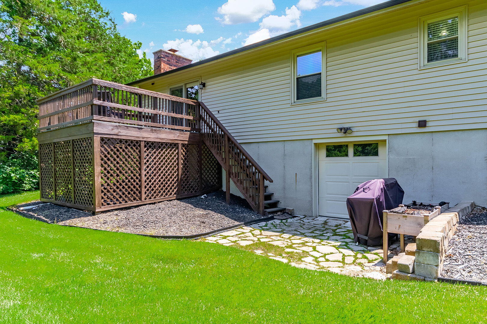 1405 Dorcas St Property Photo 49
