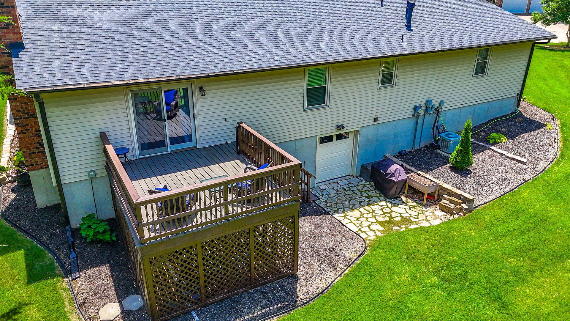 1405 Dorcas St Property Photo 53