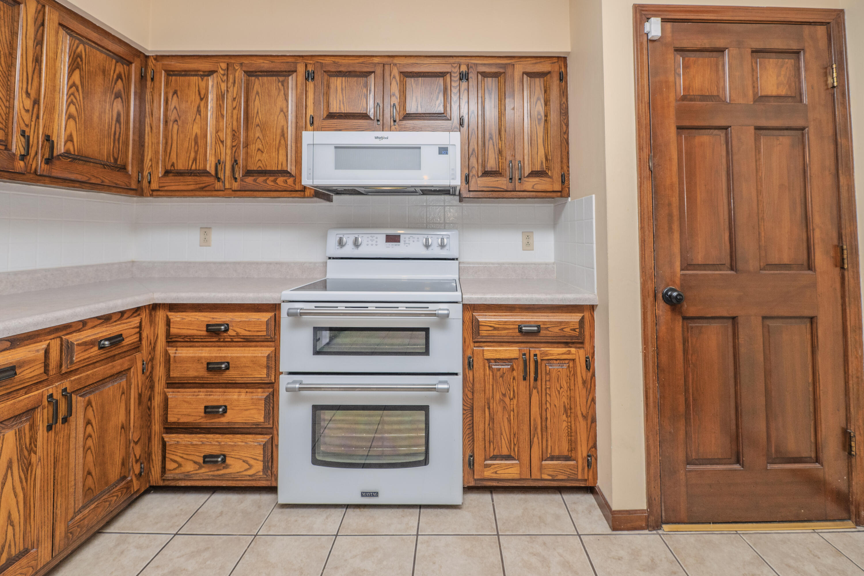 6651 E New Haven Rd Property Photo 13