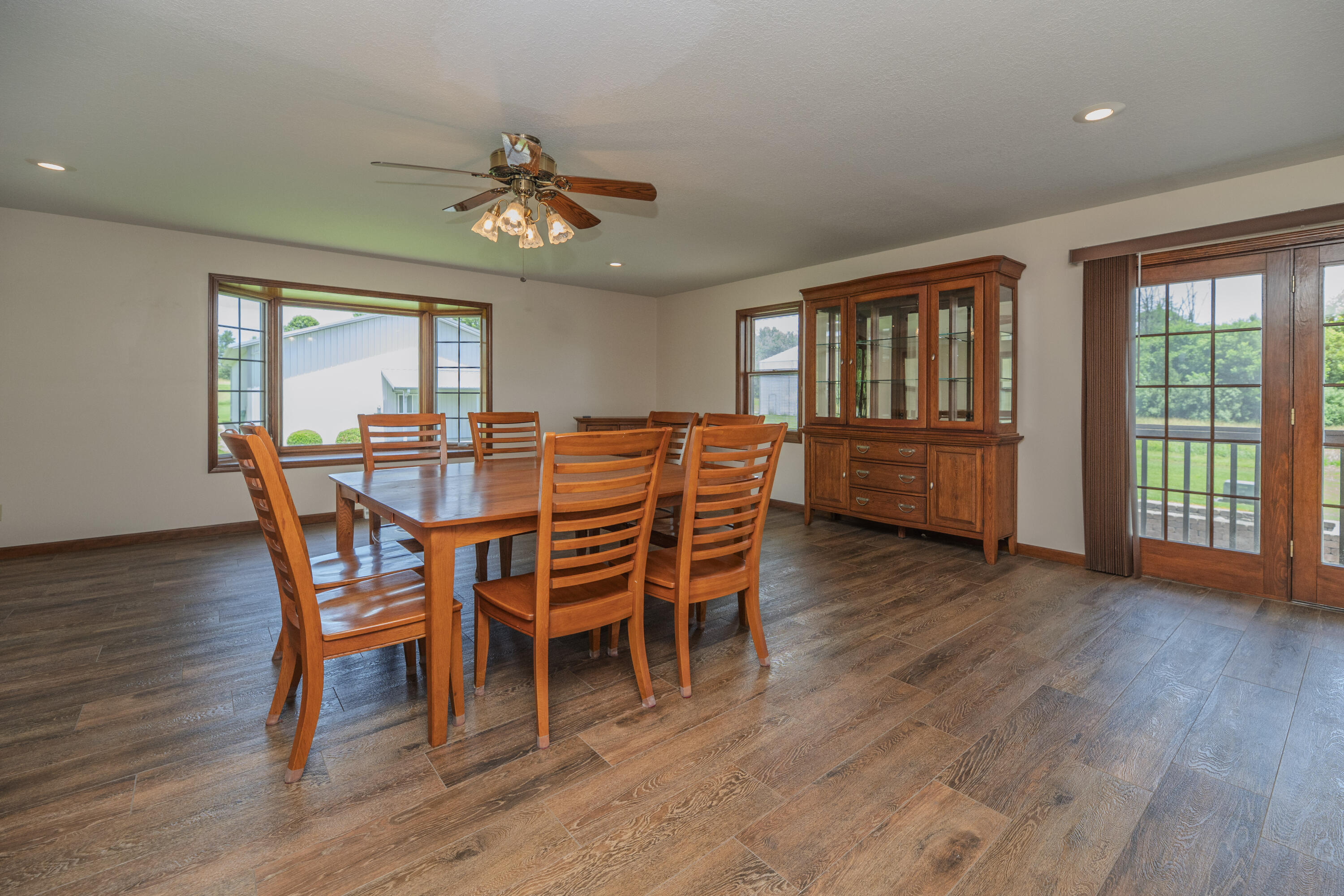 6651 E New Haven Rd Property Photo 17