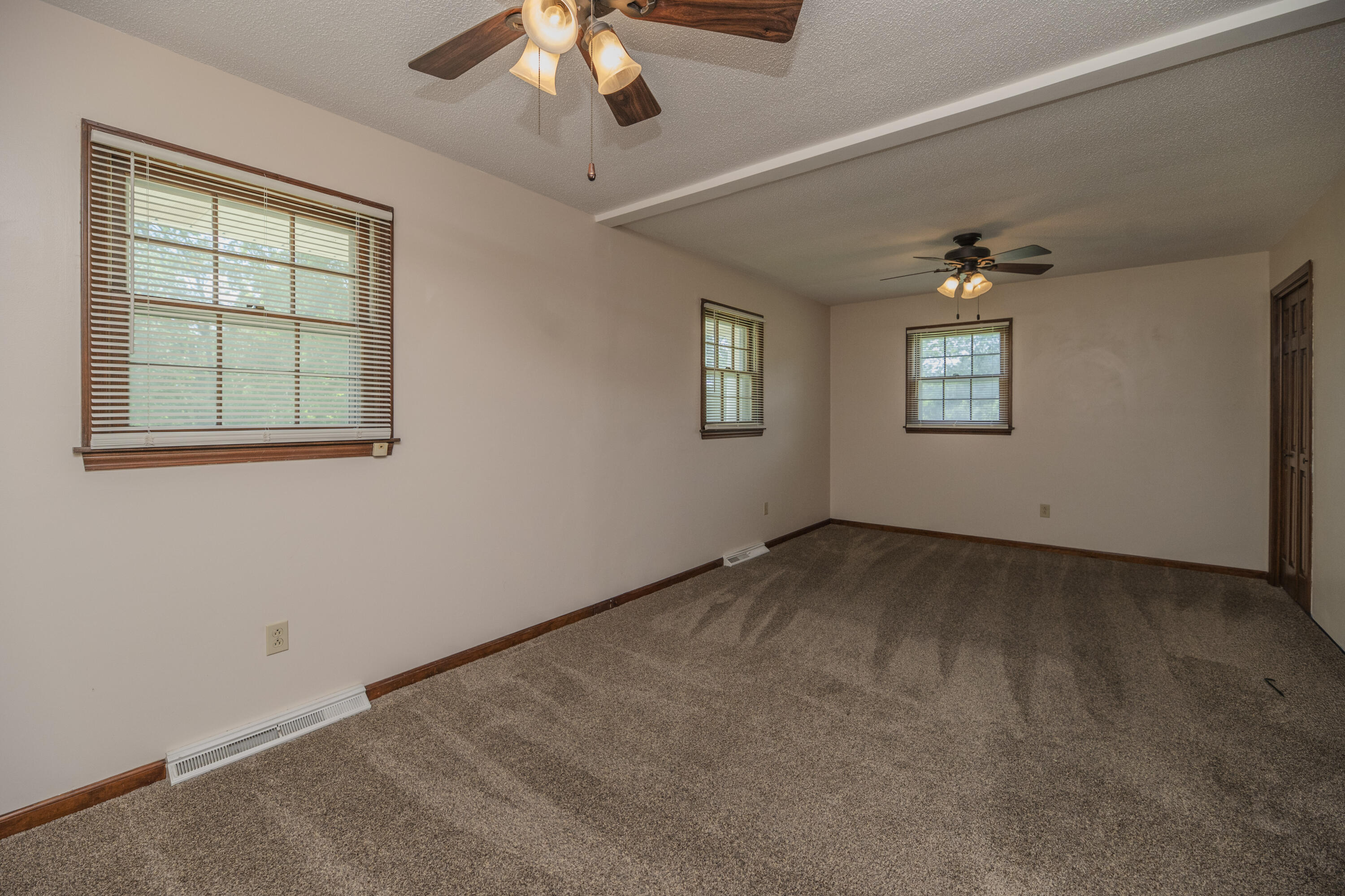6651 E New Haven Rd Property Photo 20