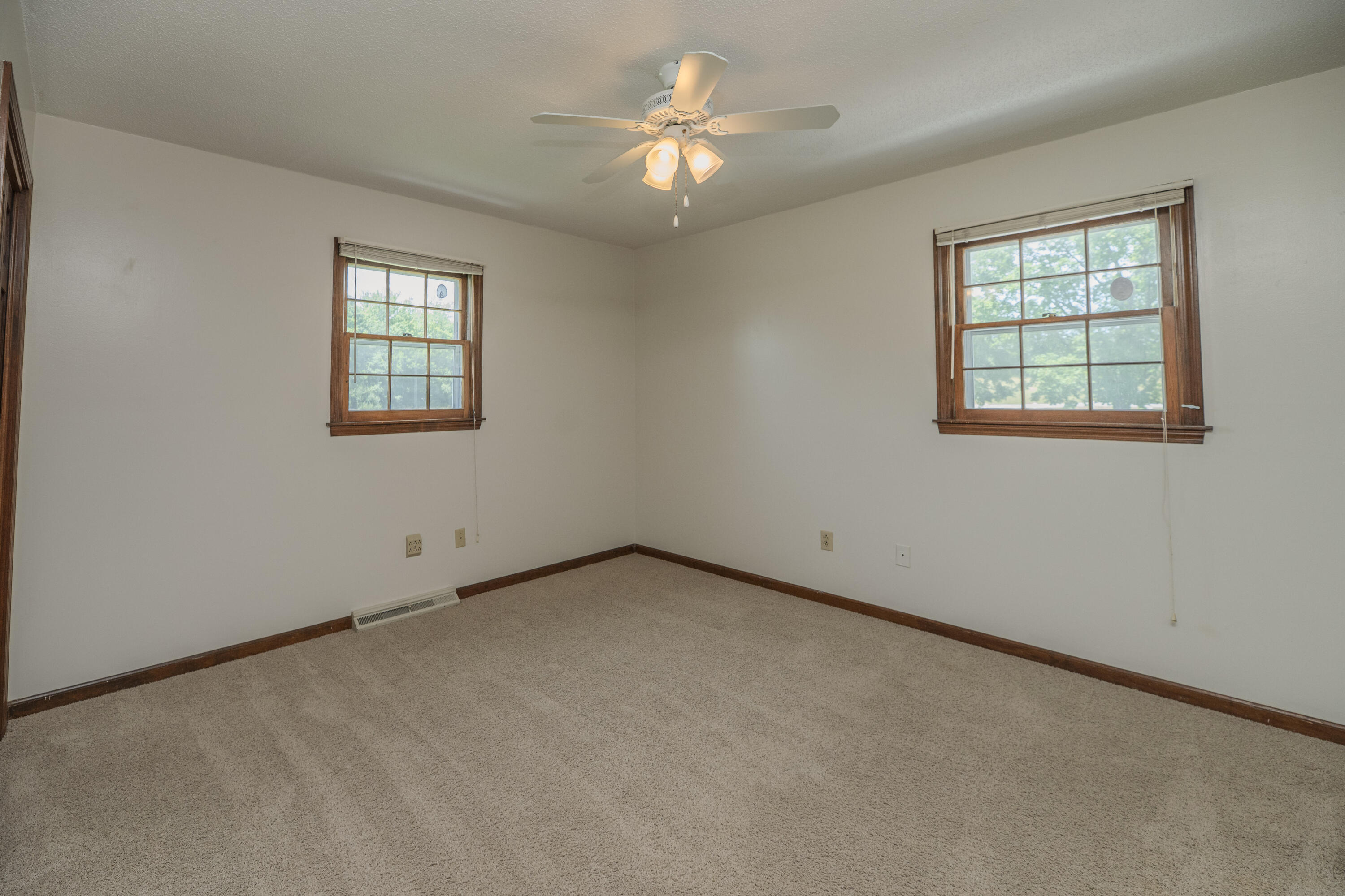 6651 E New Haven Rd Property Photo 24
