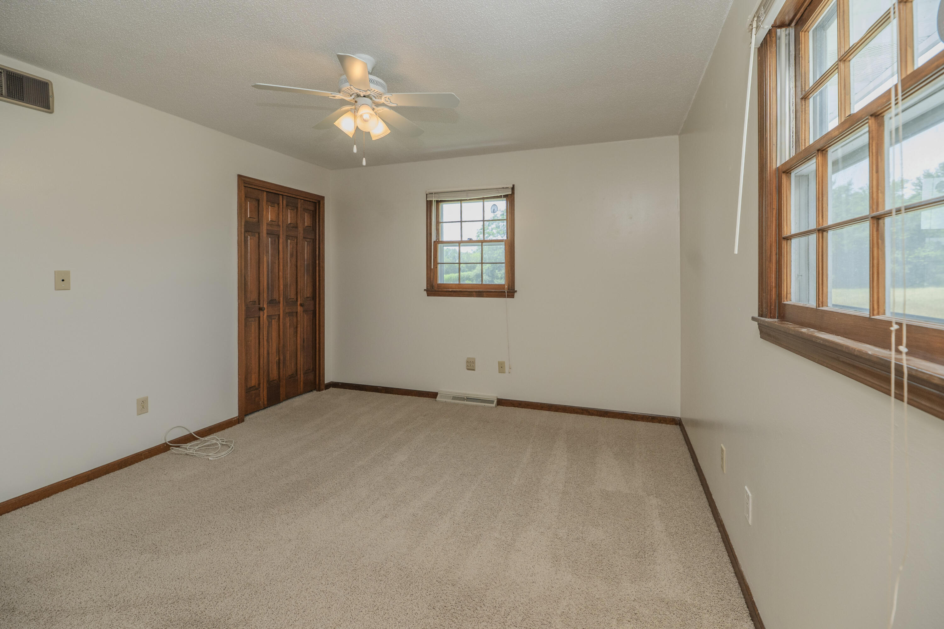 6651 E New Haven Rd Property Photo 25