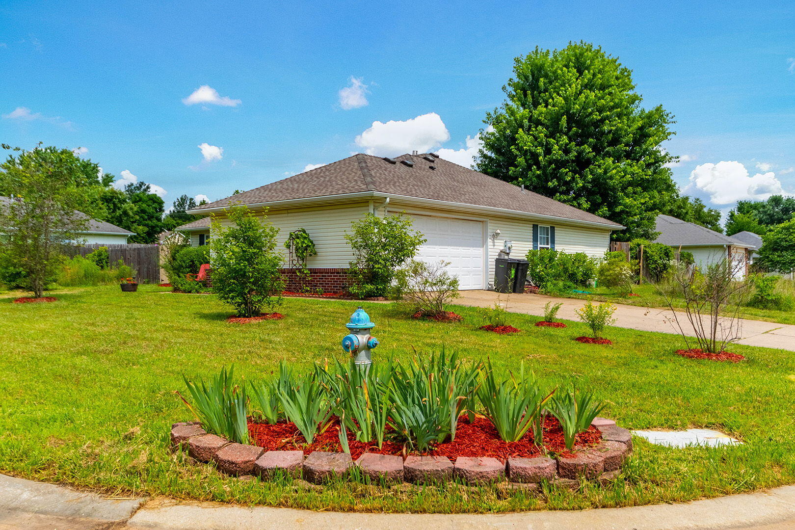 4879 N Montgomery Dr Property Photo 1