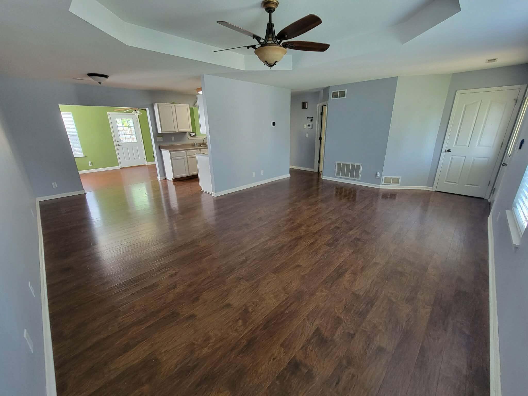 4879 N Montgomery Dr Property Photo 5