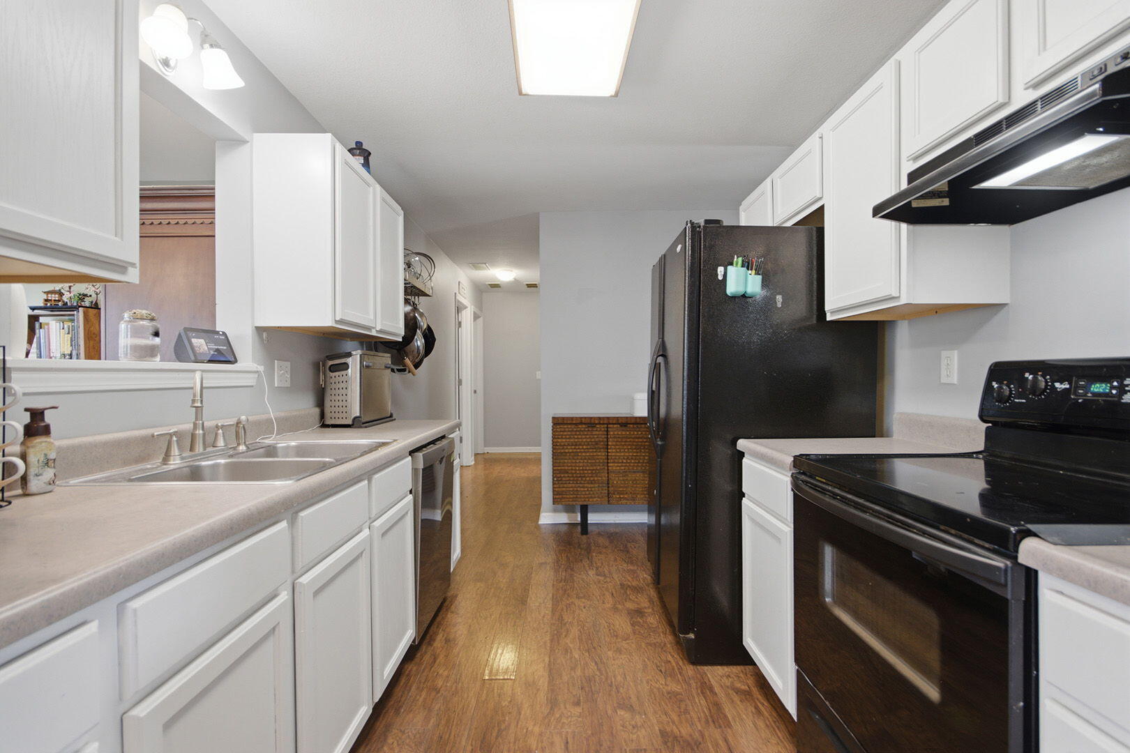 4879 N Montgomery Dr Property Photo 7