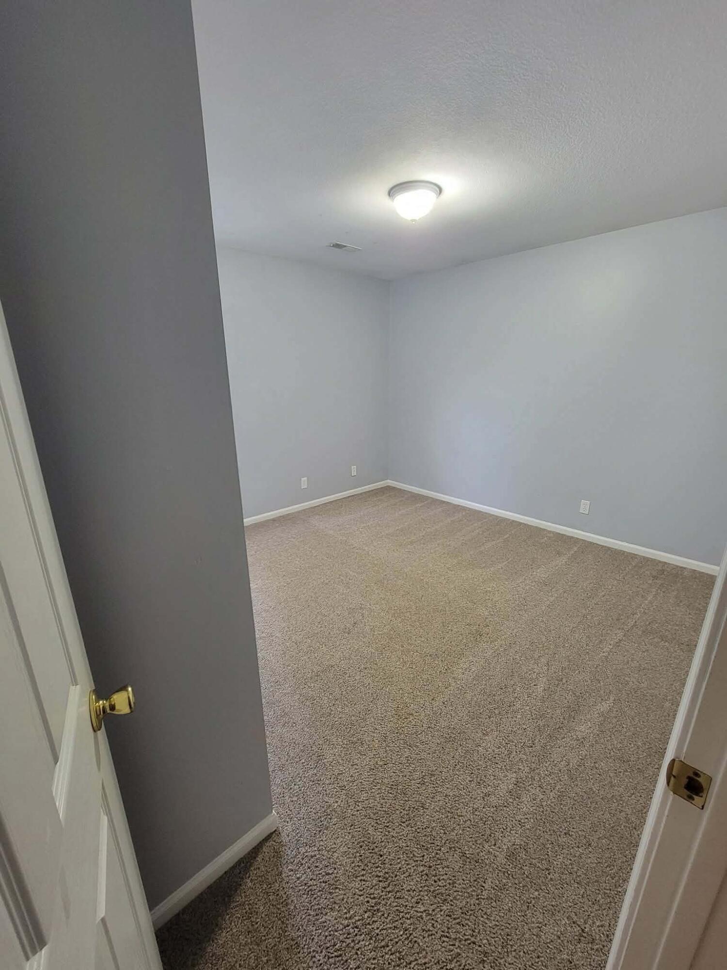 4879 N Montgomery Dr Property Photo 10