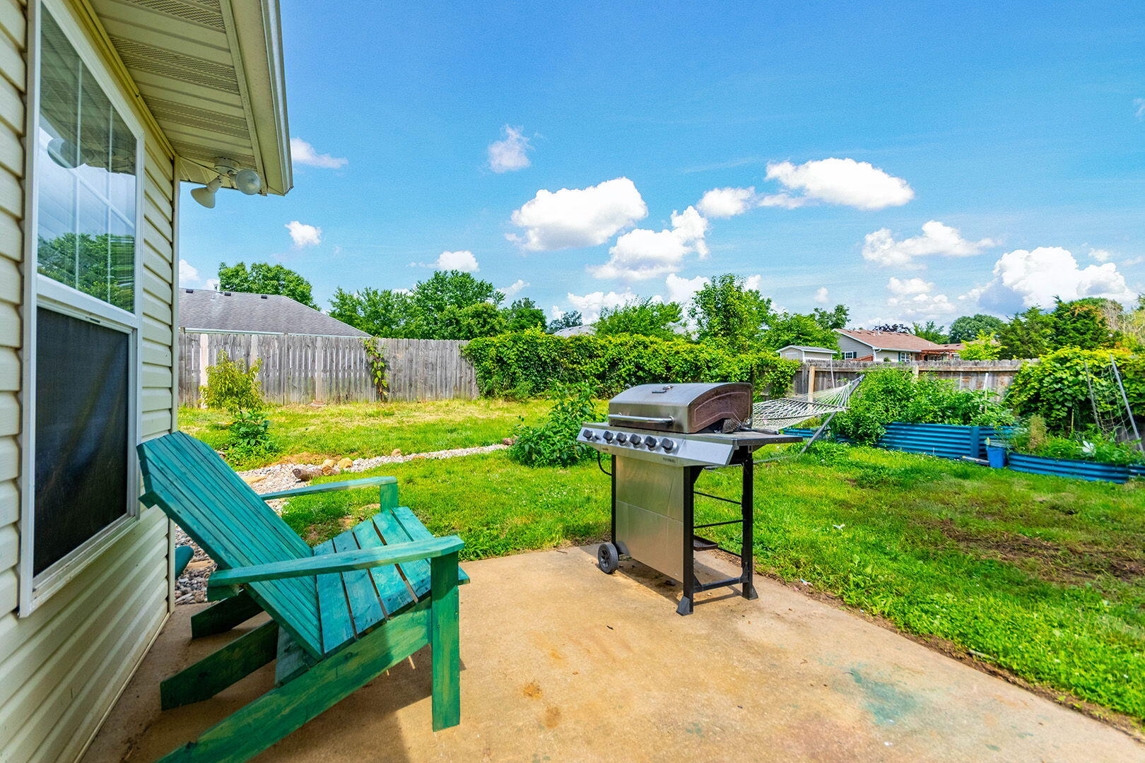4879 N Montgomery Dr Property Photo 15