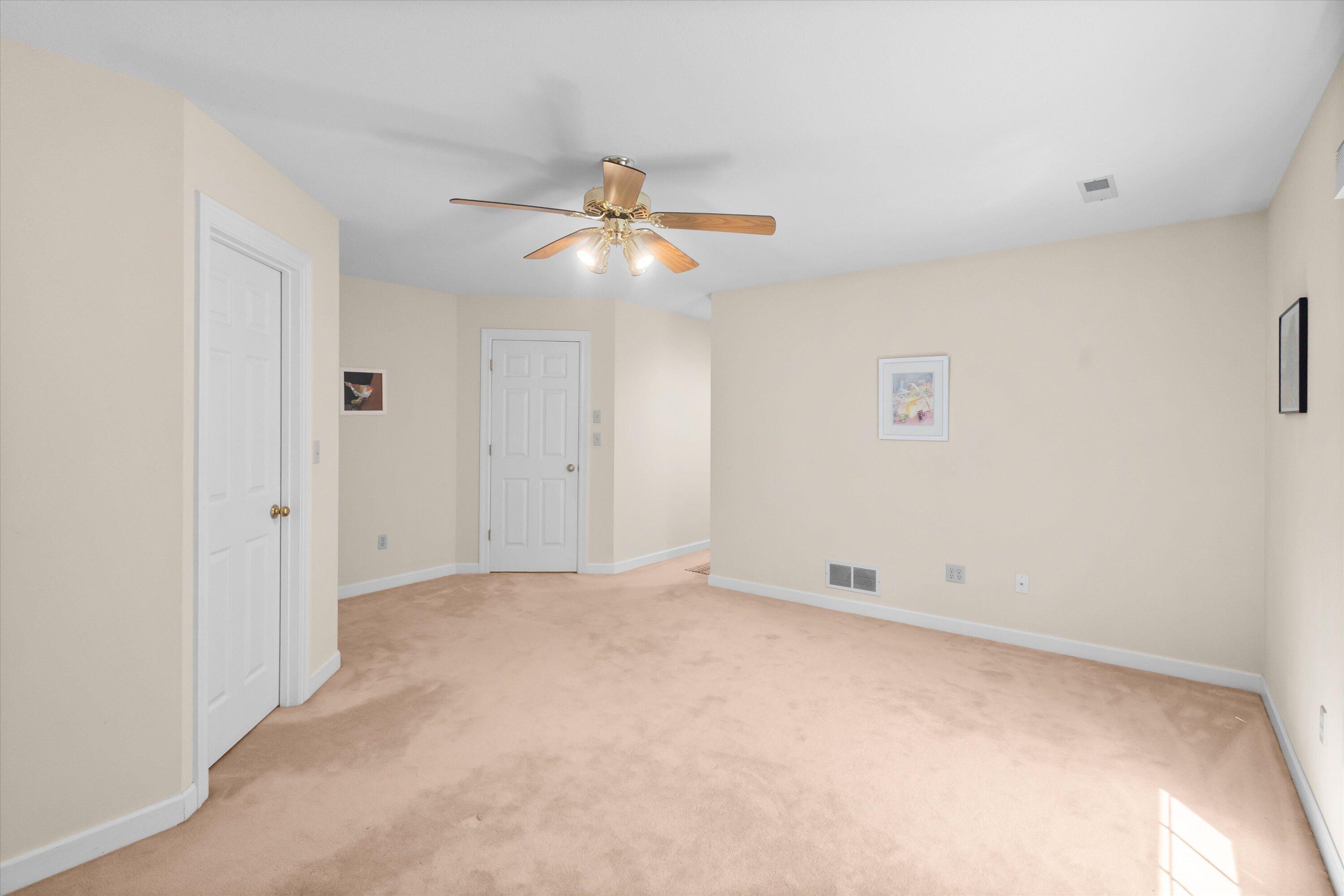 1807 Crystal Point Property Photo 20