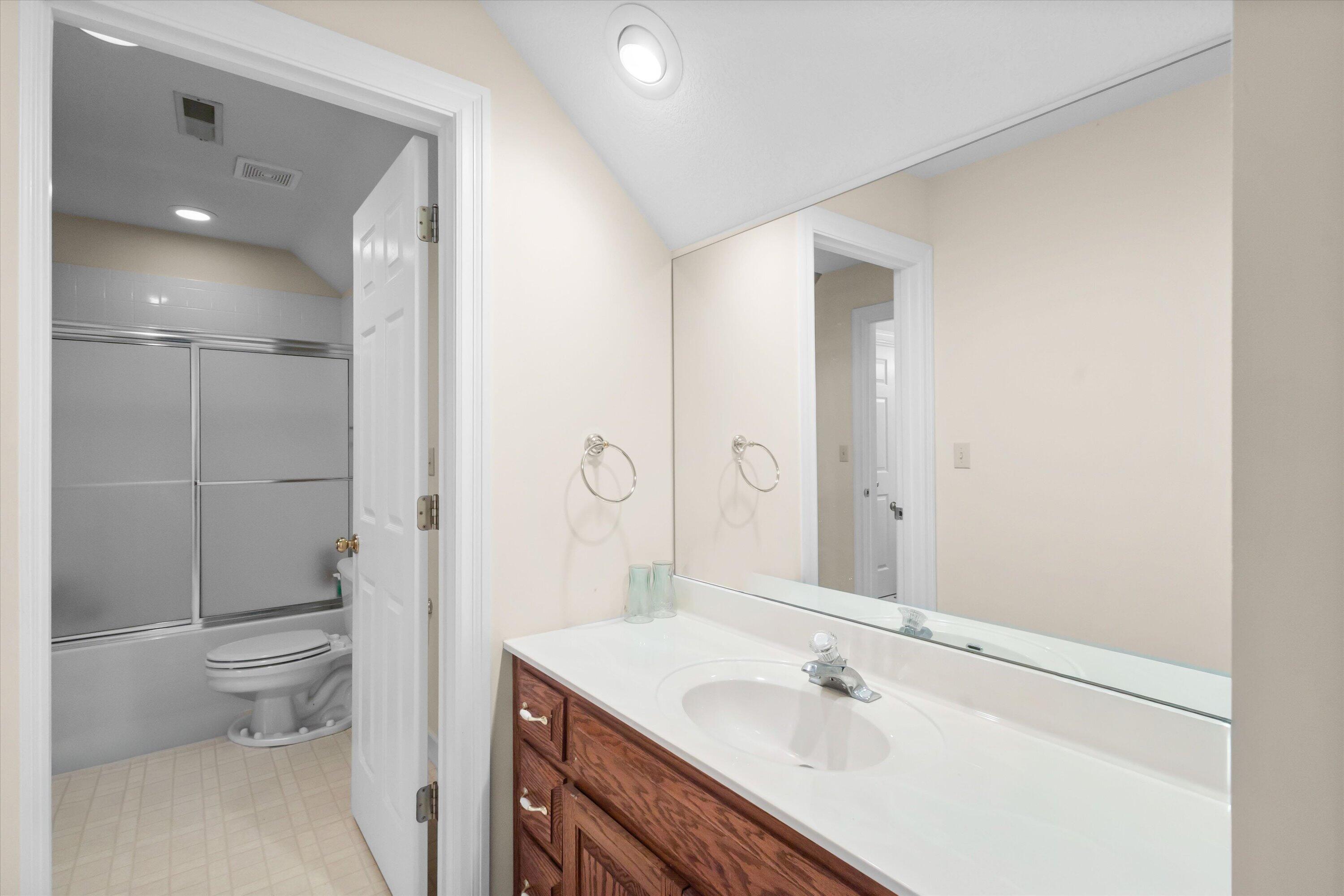 1807 Crystal Point Property Photo 22