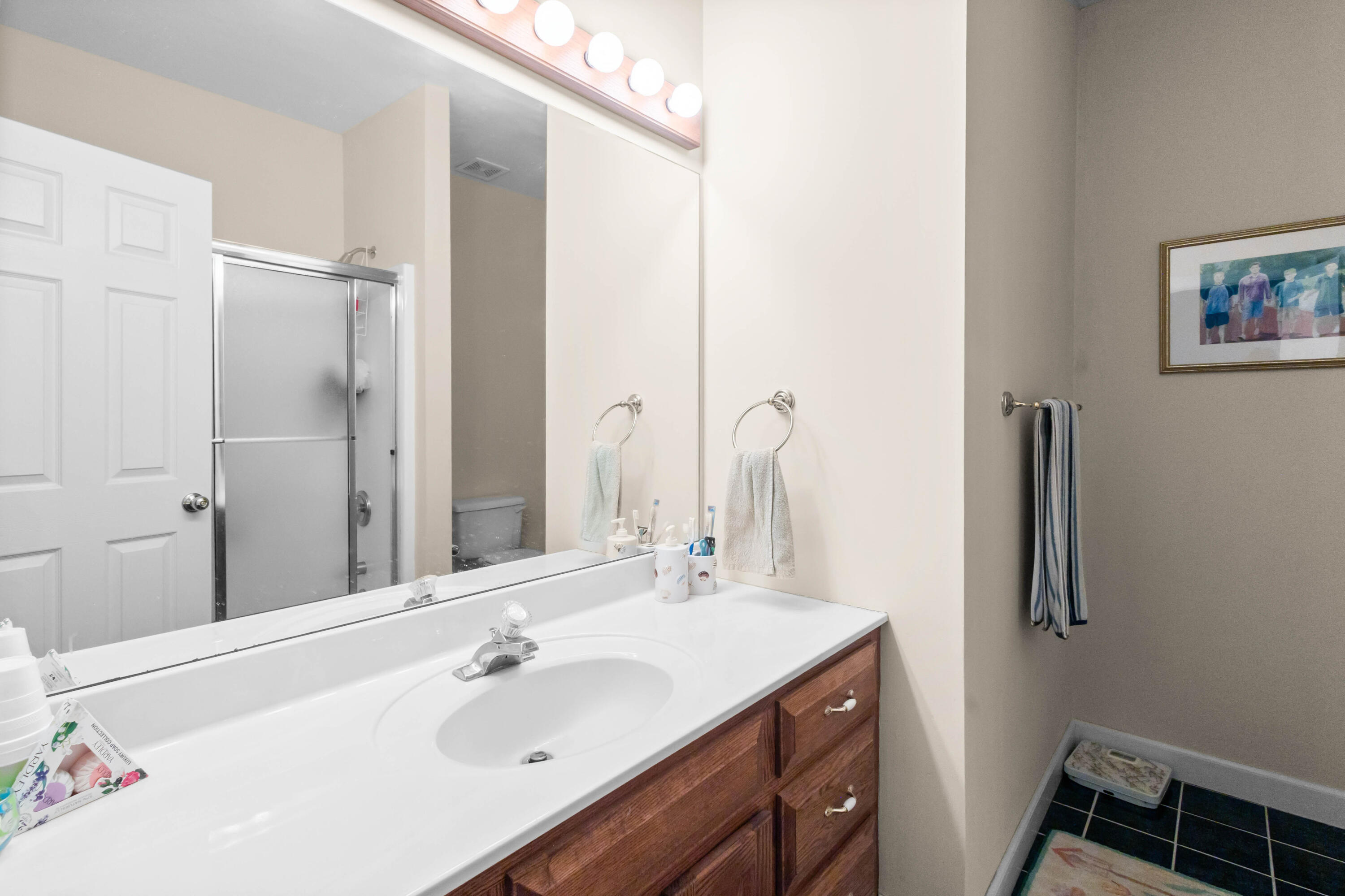 1807 Crystal Point Property Photo 27