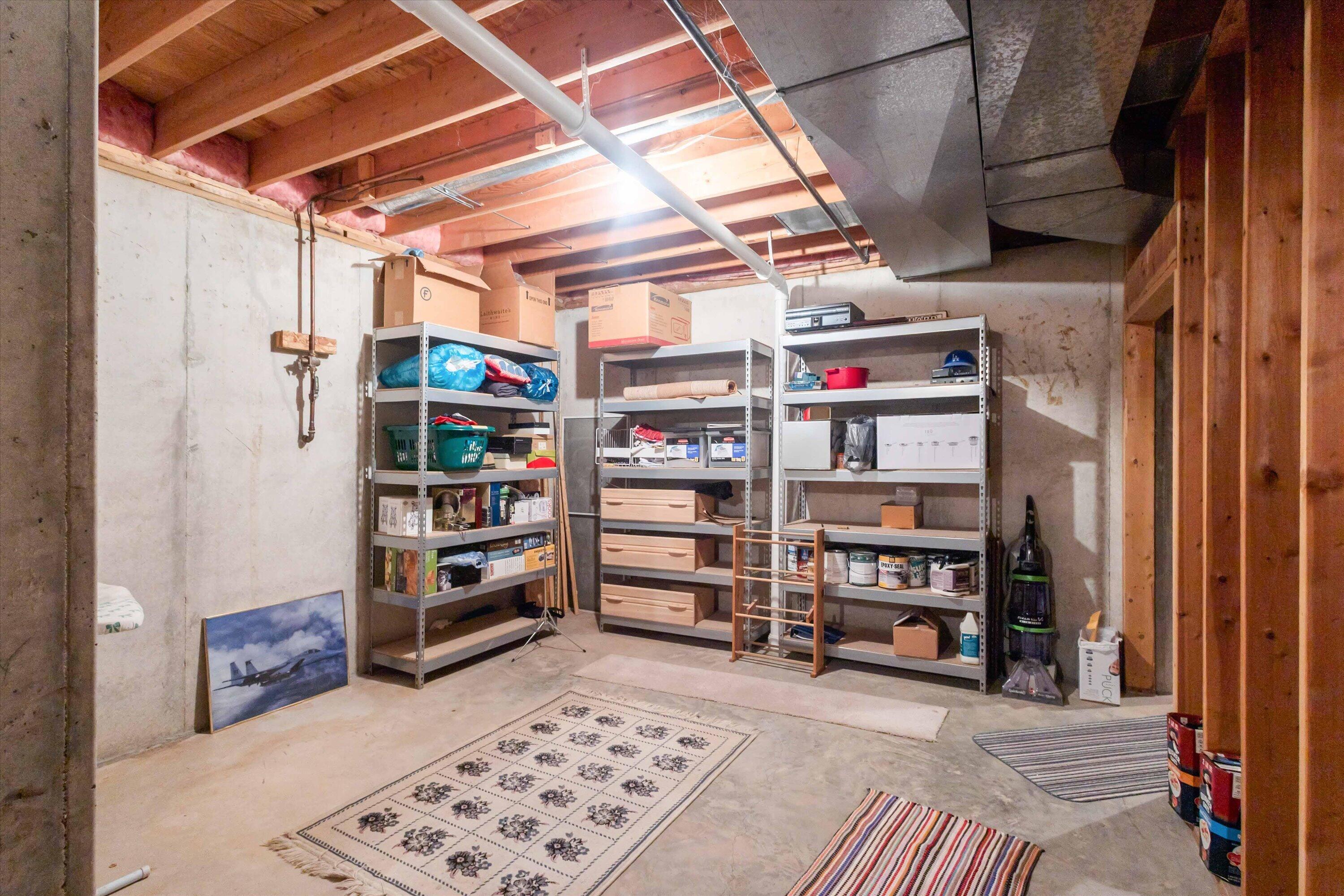 1807 Crystal Point Property Photo 32