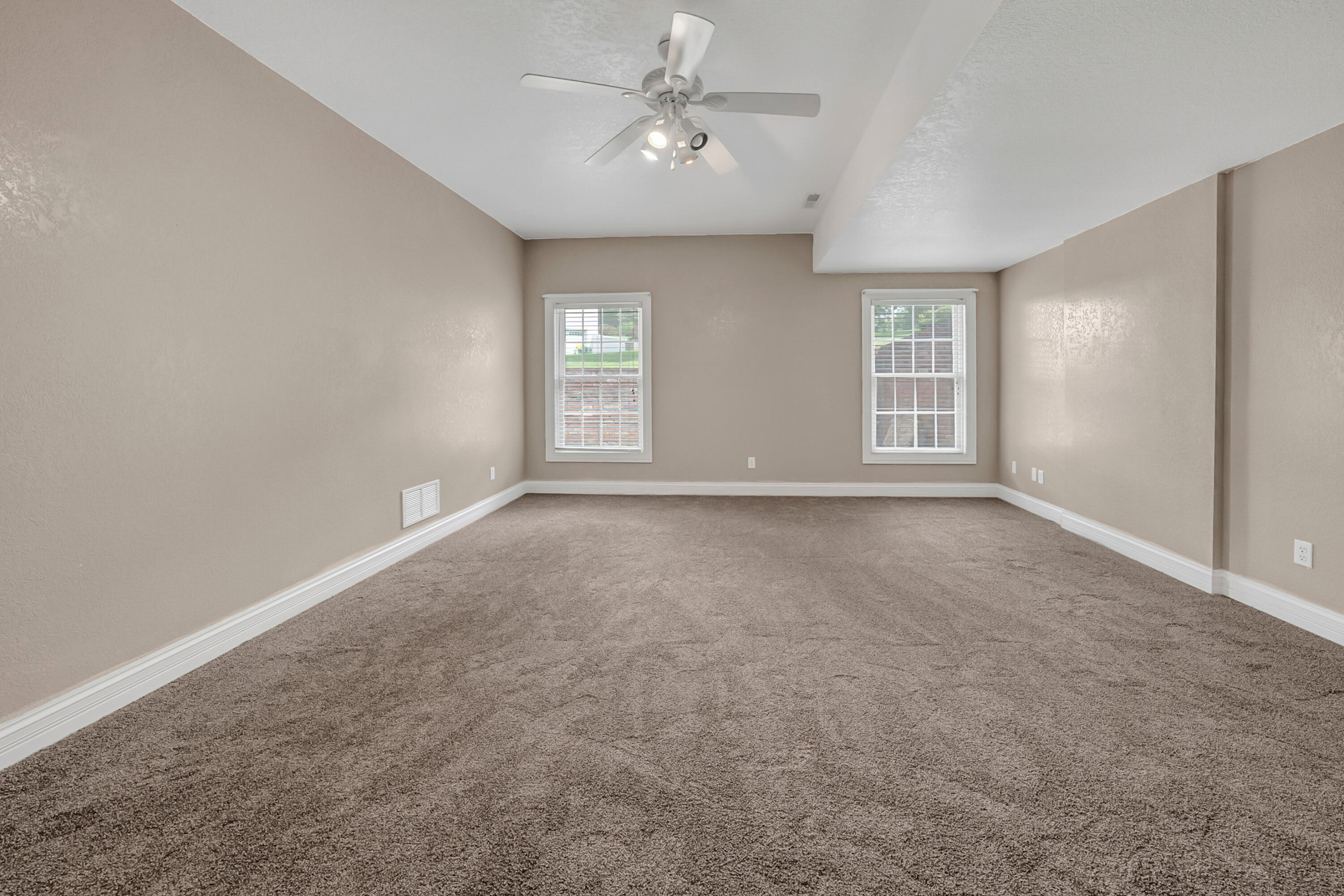 2829 Foxdale Dr Property Photo 81