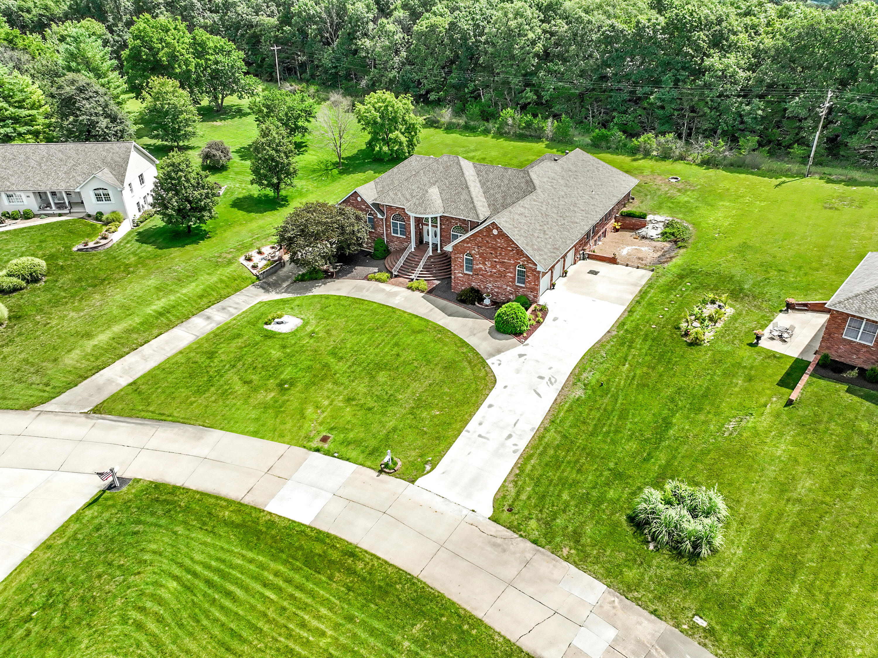 2829 Foxdale Dr Property Photo 95