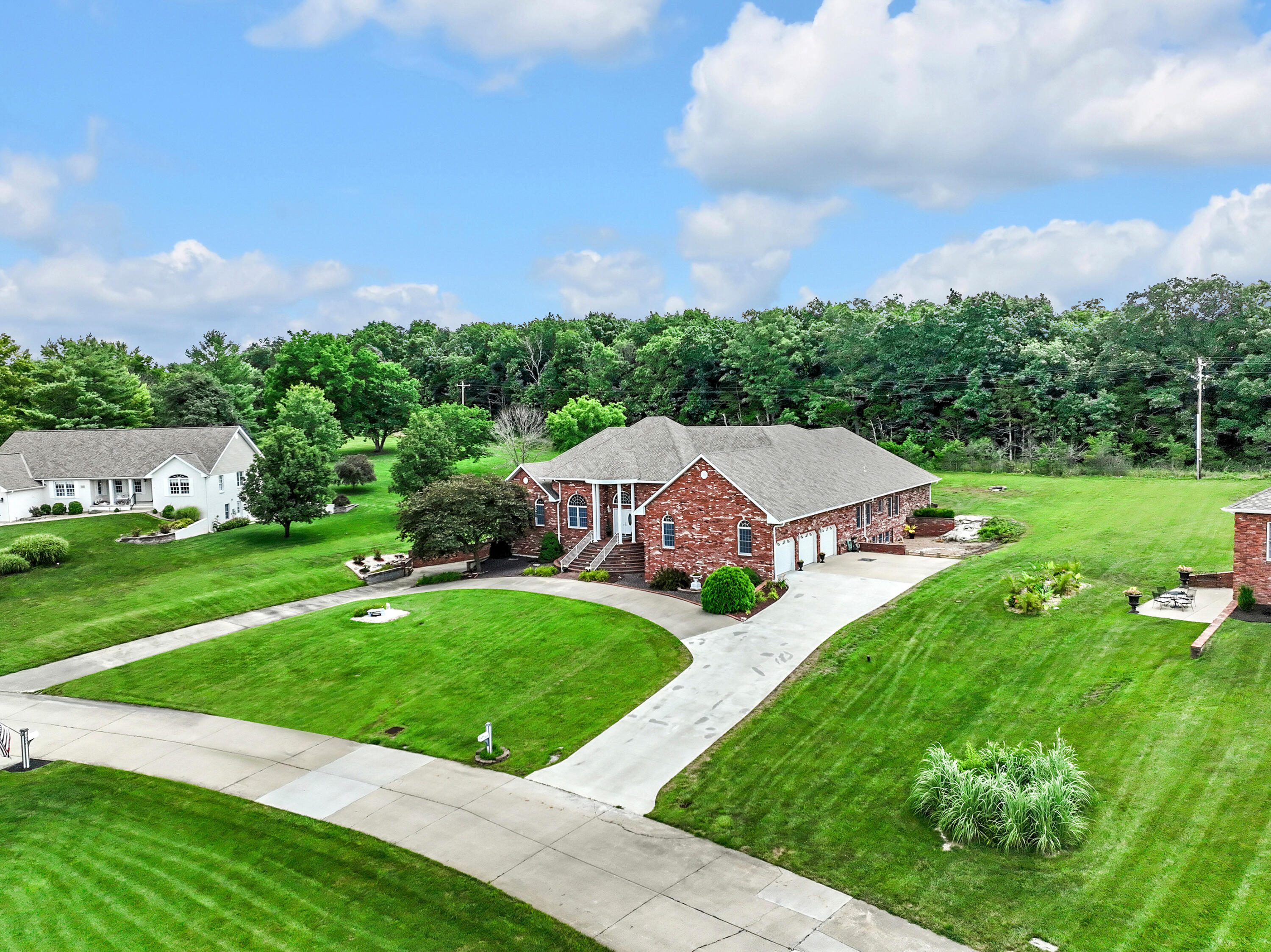 2829 Foxdale Dr Property Photo 97