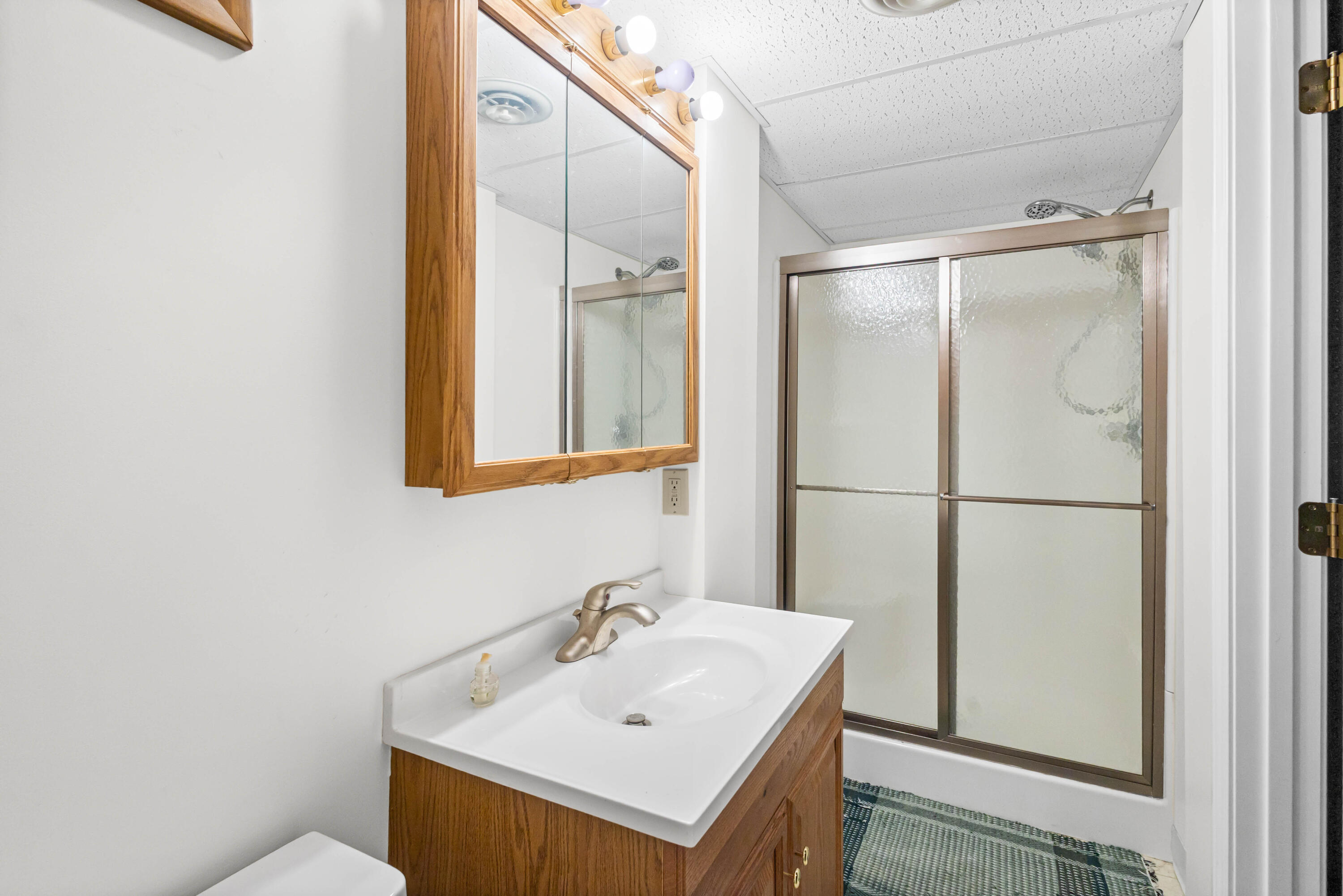 1200 E Logan St Property Photo 30