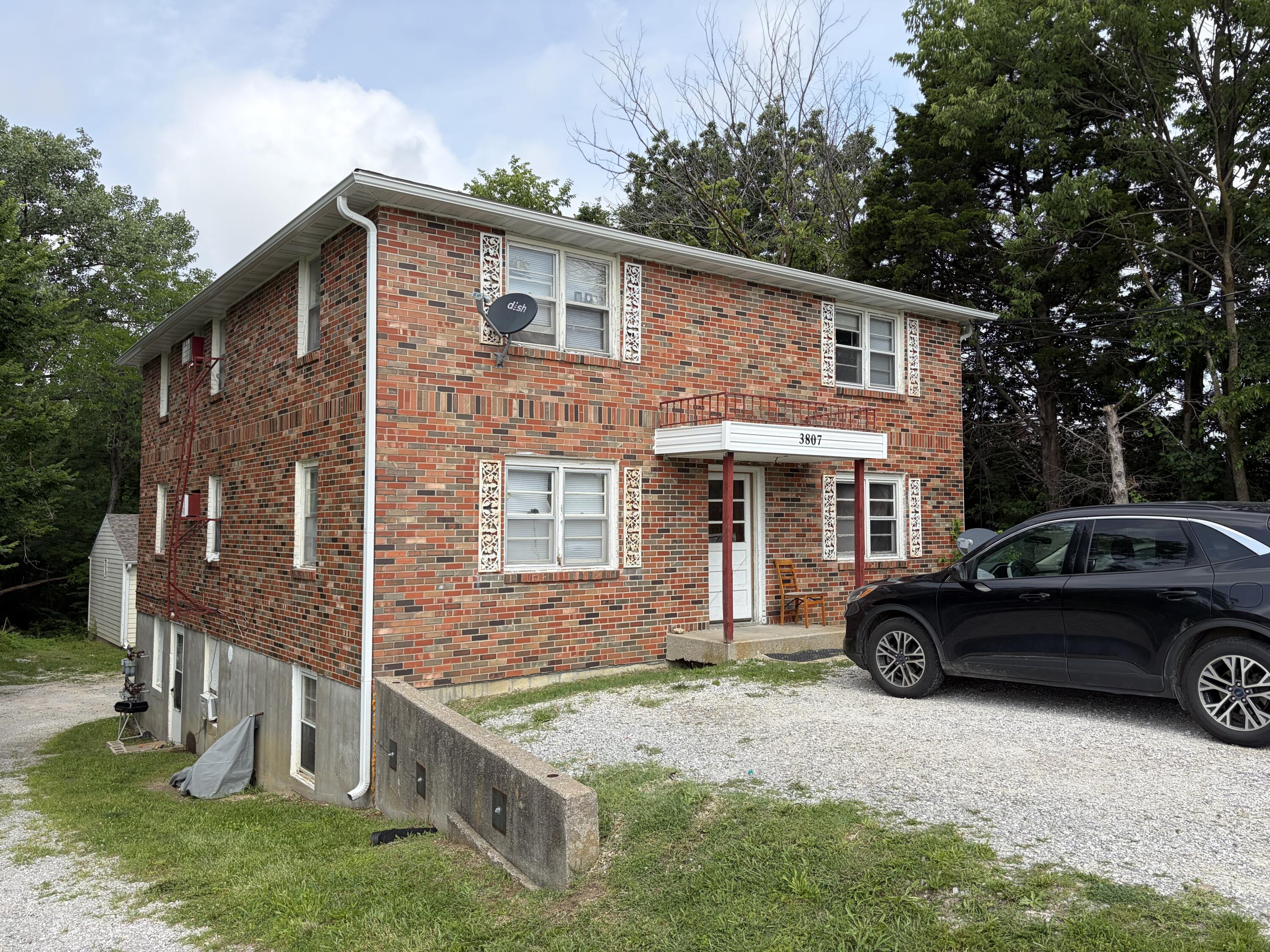 3807 Brown Station Rd Property Photo 1